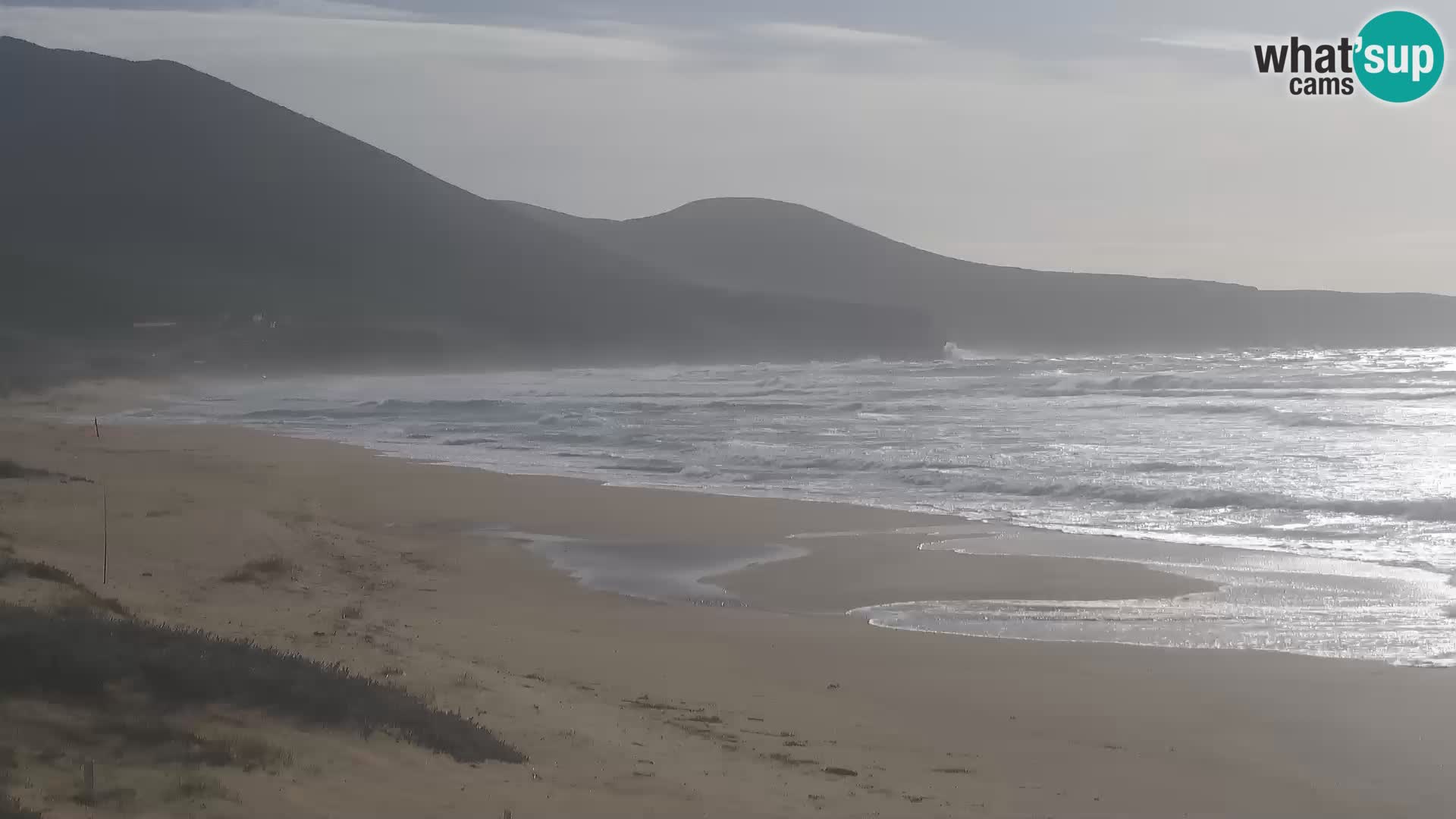 Live-Webcam am Strand von San Nicolò in Buggerru, Sardinien – Beobachten Sie die Wellen und den Sonnenuntergang