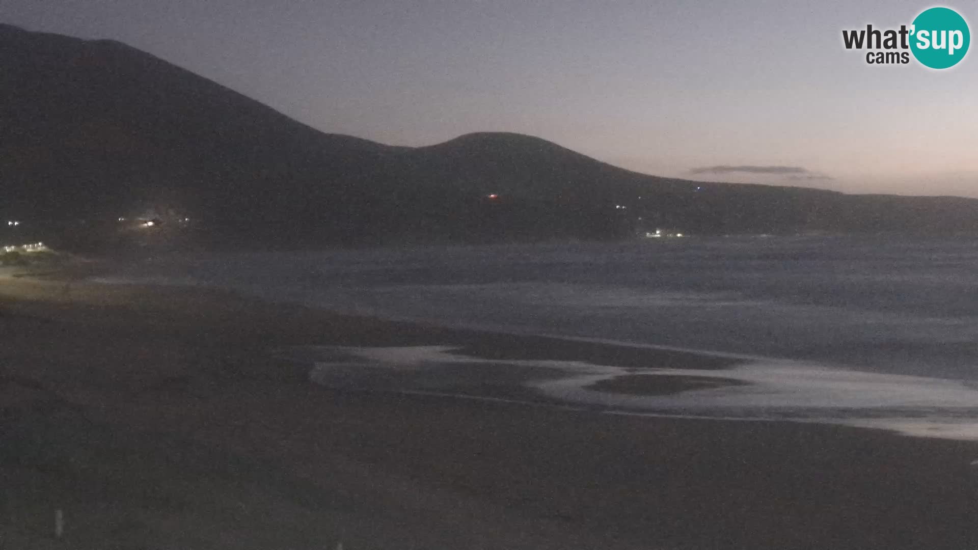 Webcam en vivo de la playa de San Nicolò en Buggerru, Cerdeña – admira las olas y los atardeceres