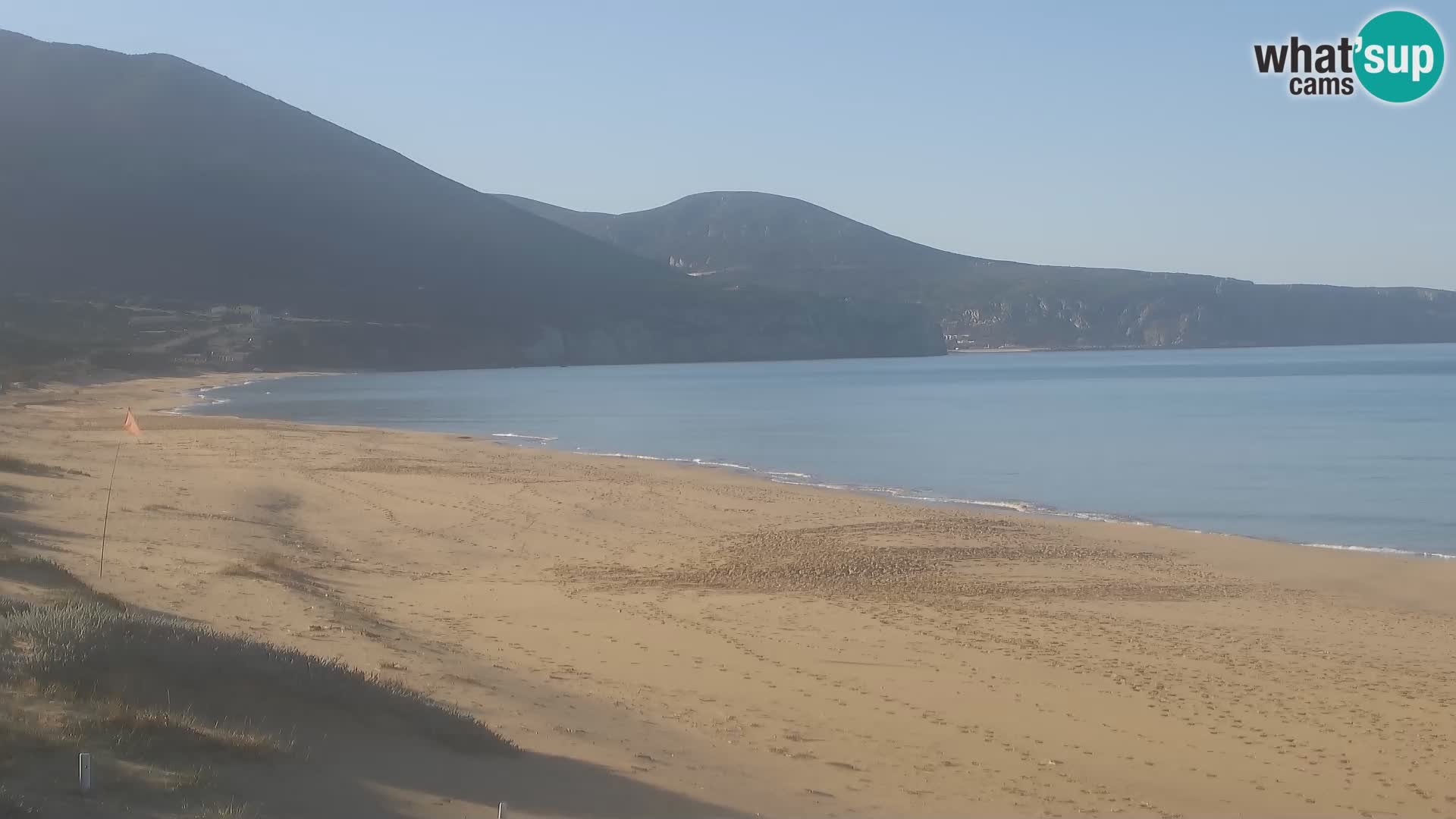 Live webcam plaže San Nicolò u Buggerru, Sardinija – uživajte u valovima i zalascima sunca