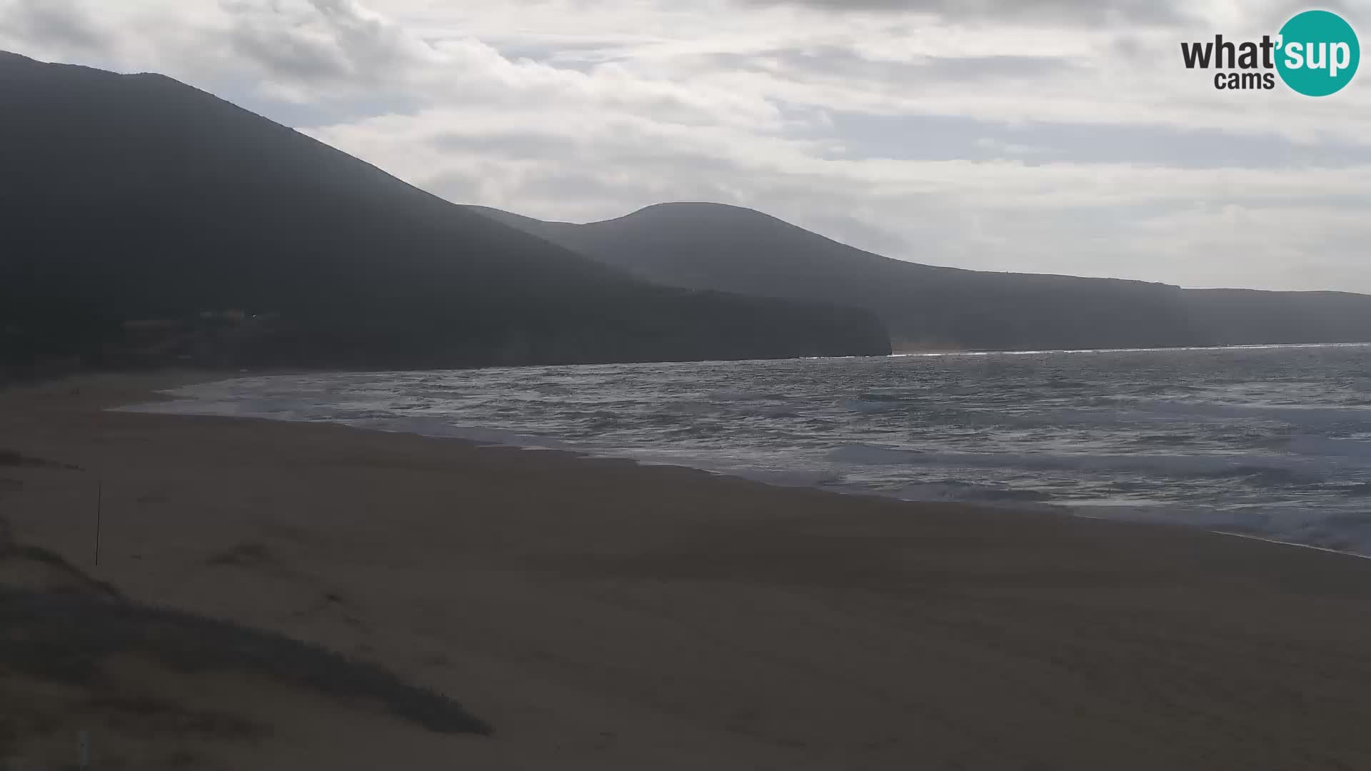 Webcam en vivo de la playa de San Nicolò en Buggerru, Cerdeña – admira las olas y los atardeceres