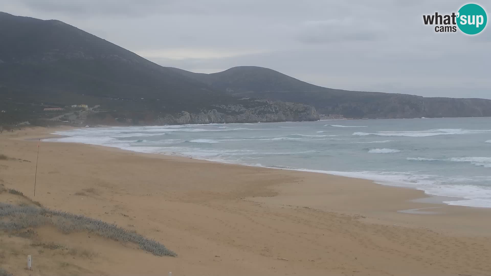 Webcam en vivo de la playa de San Nicolò en Buggerru, Cerdeña – admira las olas y los atardeceres