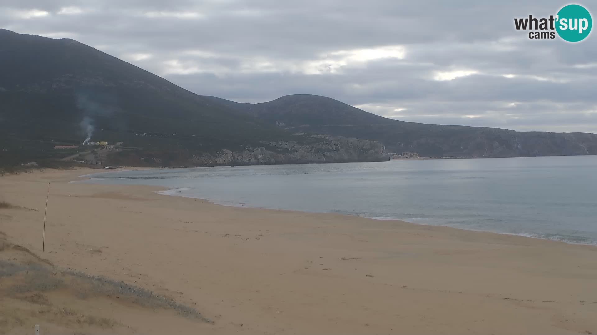 Webcam en vivo de la playa de San Nicolò en Buggerru, Cerdeña – admira las olas y los atardeceres