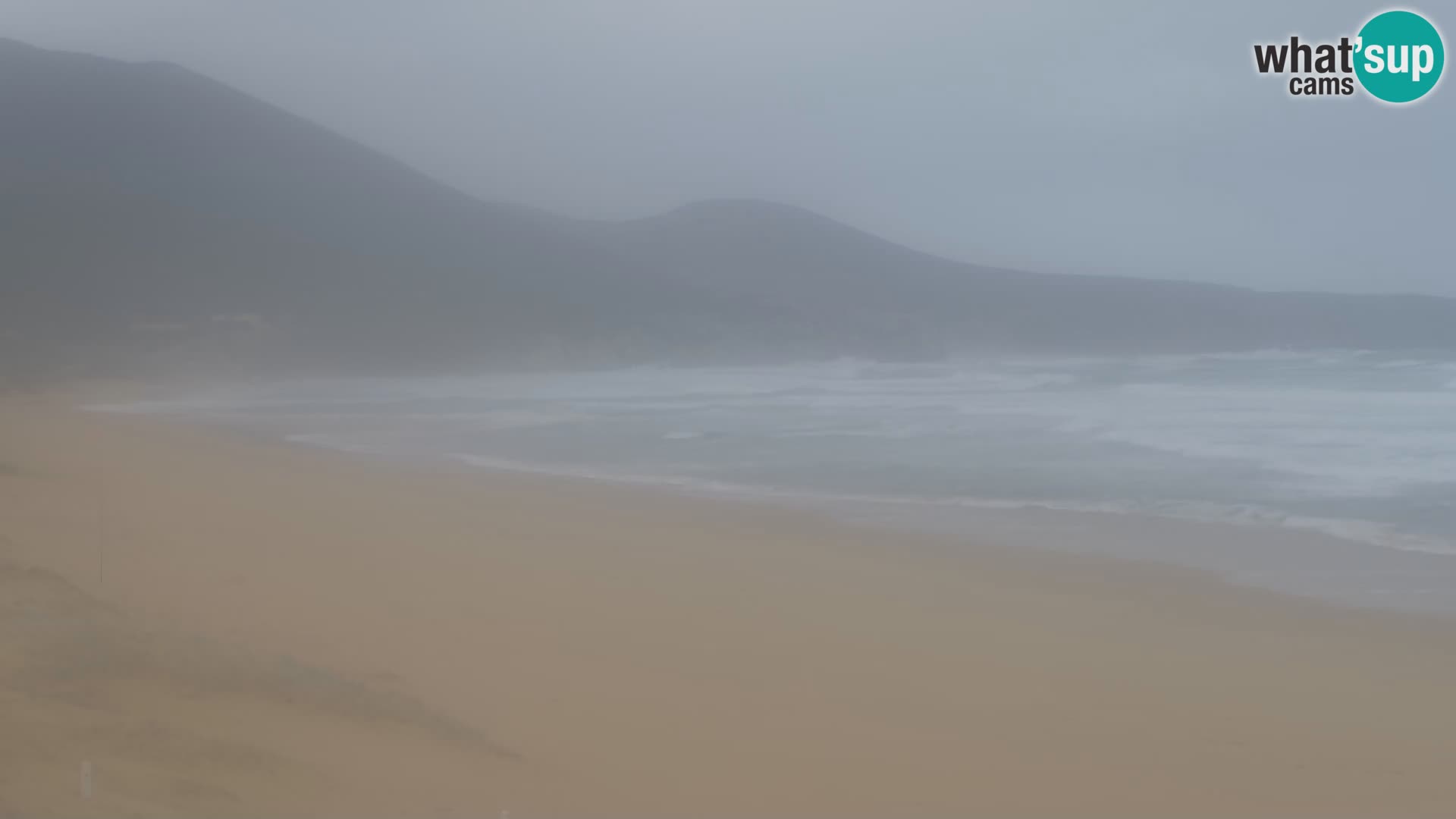 Webcam en vivo de la playa de San Nicolò en Buggerru, Cerdeña – admira las olas y los atardeceres