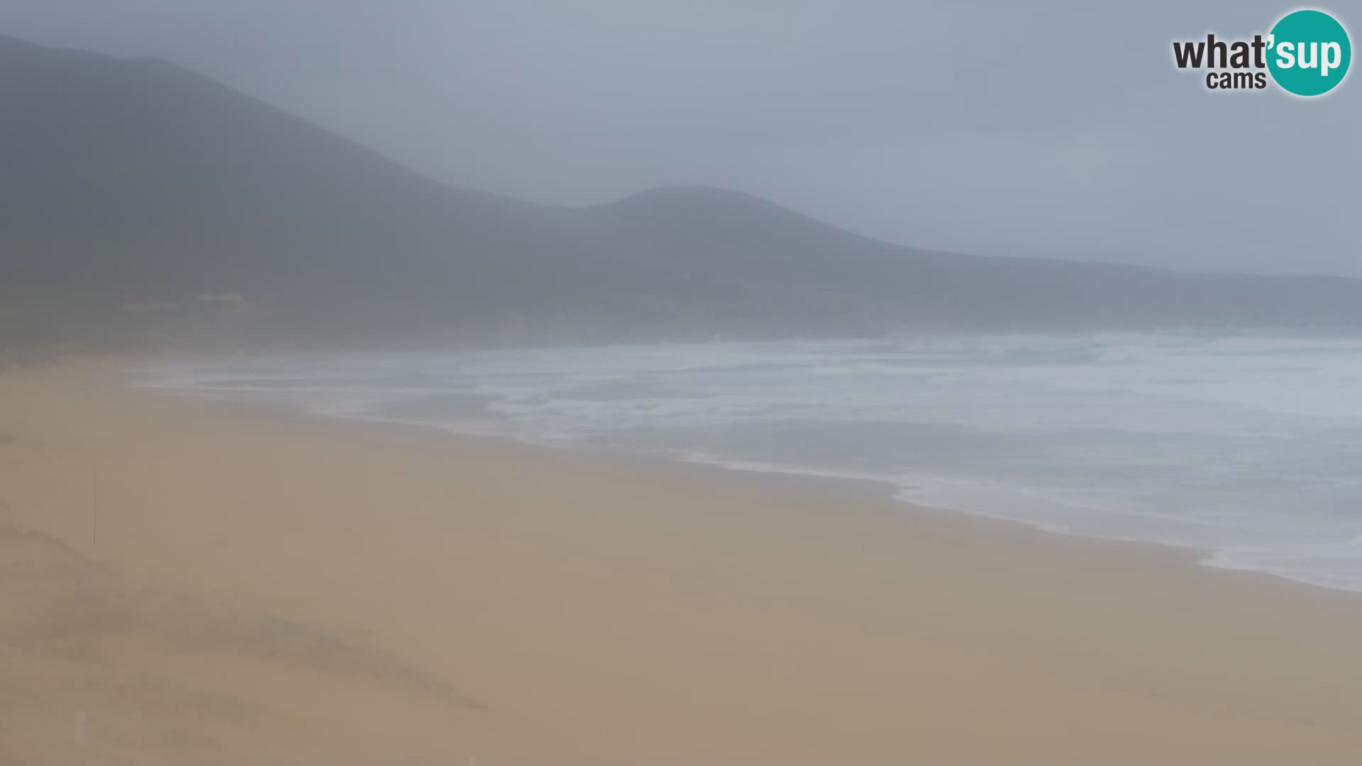 Spletna kamera plaže San Nicolò v Buggerruju, Sardinija – uživajte v valovih in sončnih zahodih