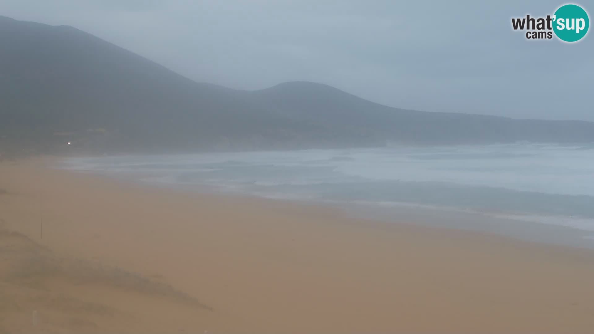 Webcam en vivo de la playa de San Nicolò en Buggerru, Cerdeña – admira las olas y los atardeceres