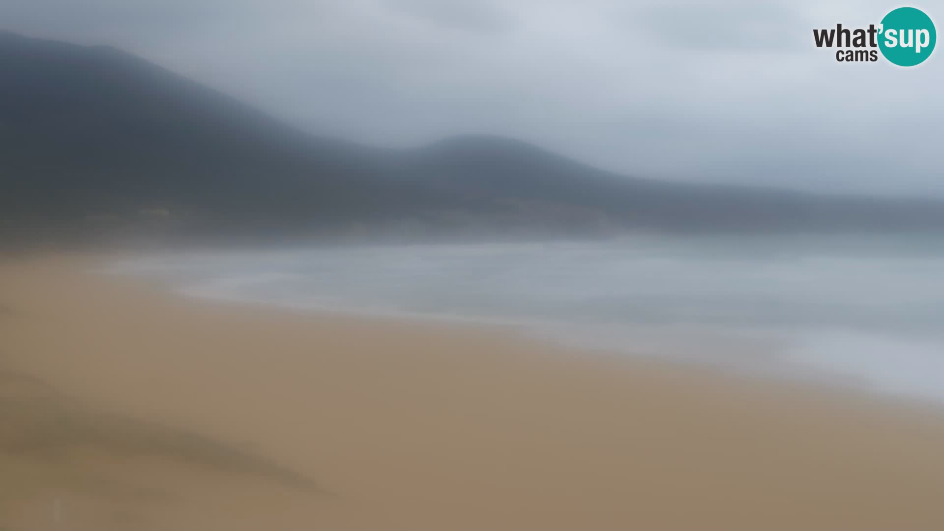 Webcam en vivo de la playa de San Nicolò en Buggerru, Cerdeña – admira las olas y los atardeceres