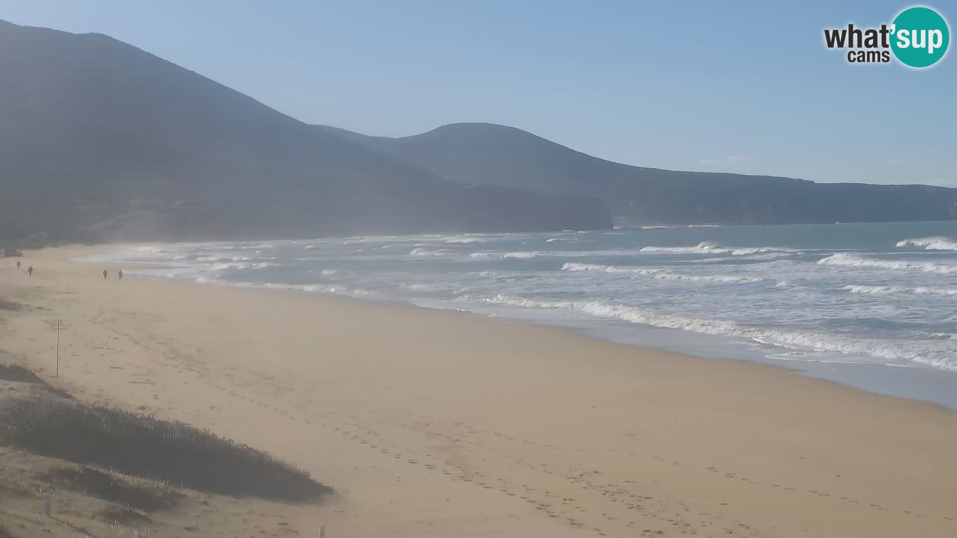 Webcam en direct de la plage de San Nicolò à Buggerru en Sardaigne – Regardez les vagues et le coucher de soleil