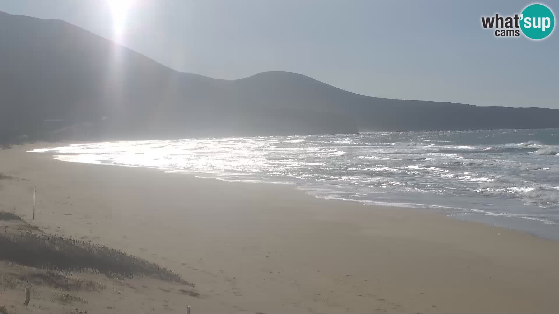 Live-Webcam am Strand von San Nicolò in Buggerru, Sardinien – Beobachten Sie die Wellen und den Sonnenuntergang