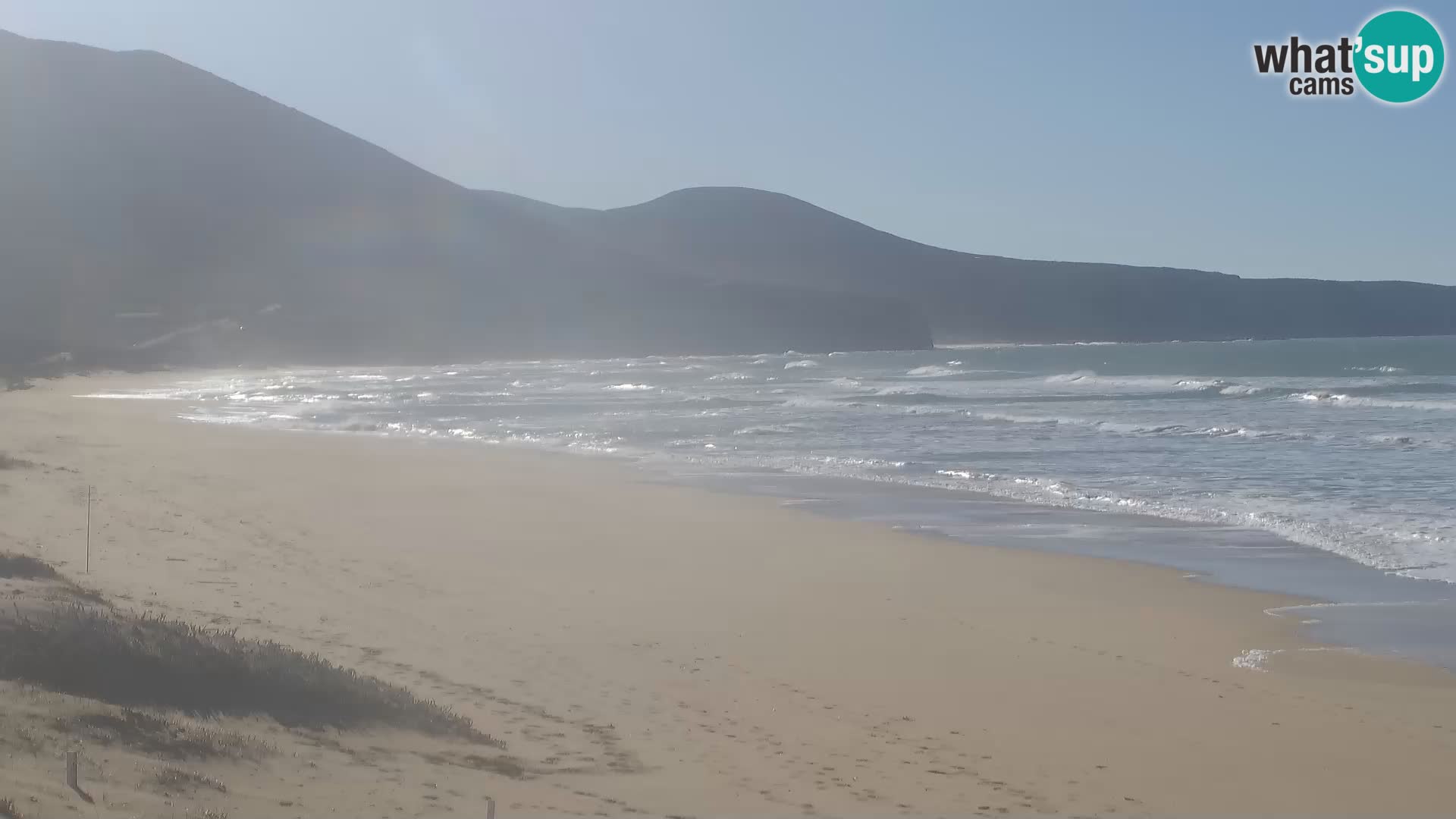 Live-Webcam am Strand von San Nicolò in Buggerru, Sardinien – Beobachten Sie die Wellen und den Sonnenuntergang