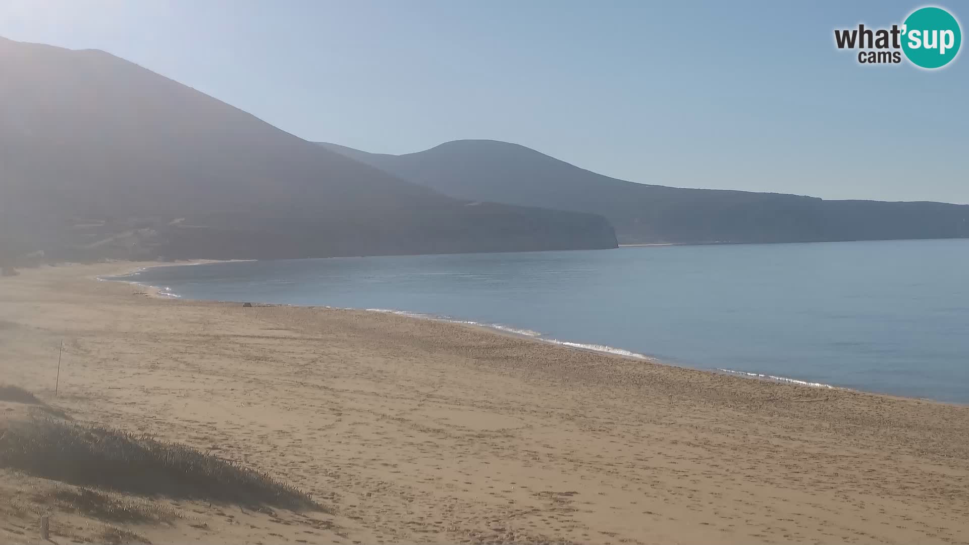 Live-Webcam am Strand von San Nicolò in Buggerru, Sardinien – Beobachten Sie die Wellen und den Sonnenuntergang