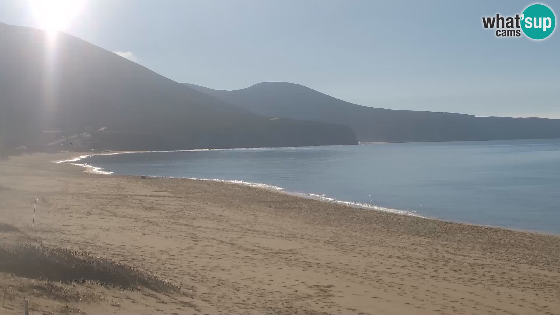 Live-Webcam am Strand von San Nicolò in Buggerru, Sardinien – Beobachten Sie die Wellen und den Sonnenuntergang