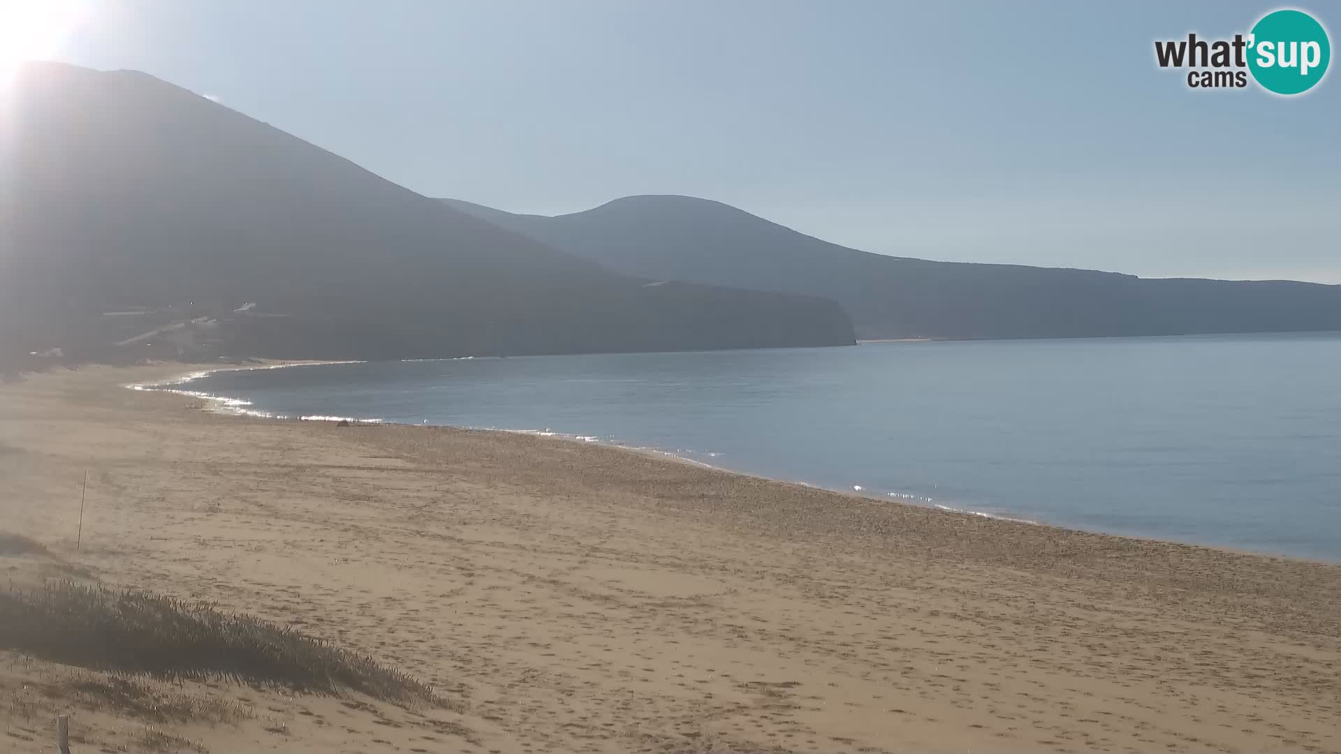 Live-Webcam am Strand von San Nicolò in Buggerru, Sardinien – Beobachten Sie die Wellen und den Sonnenuntergang