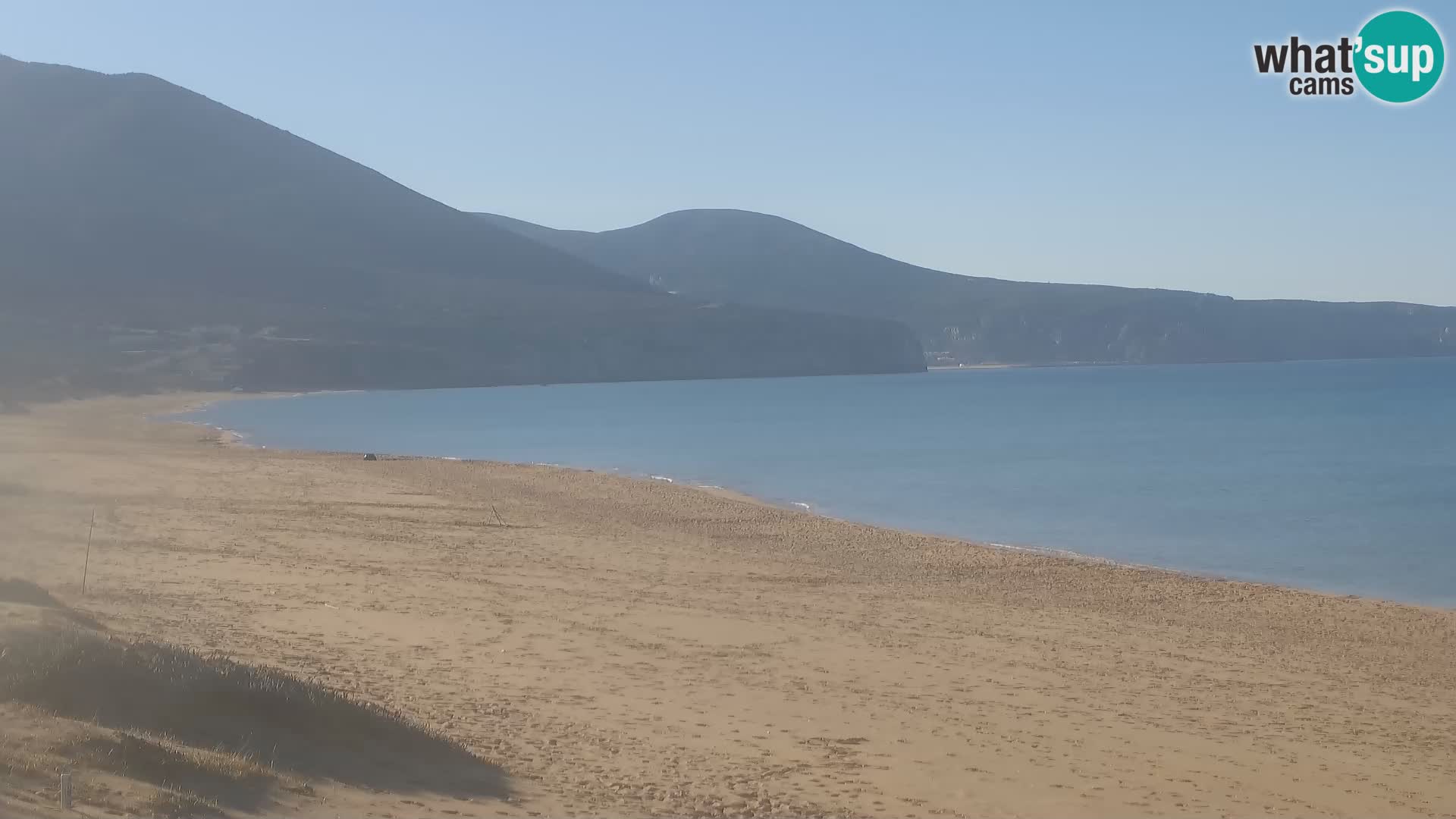 Live-Webcam am Strand von San Nicolò in Buggerru, Sardinien – Beobachten Sie die Wellen und den Sonnenuntergang