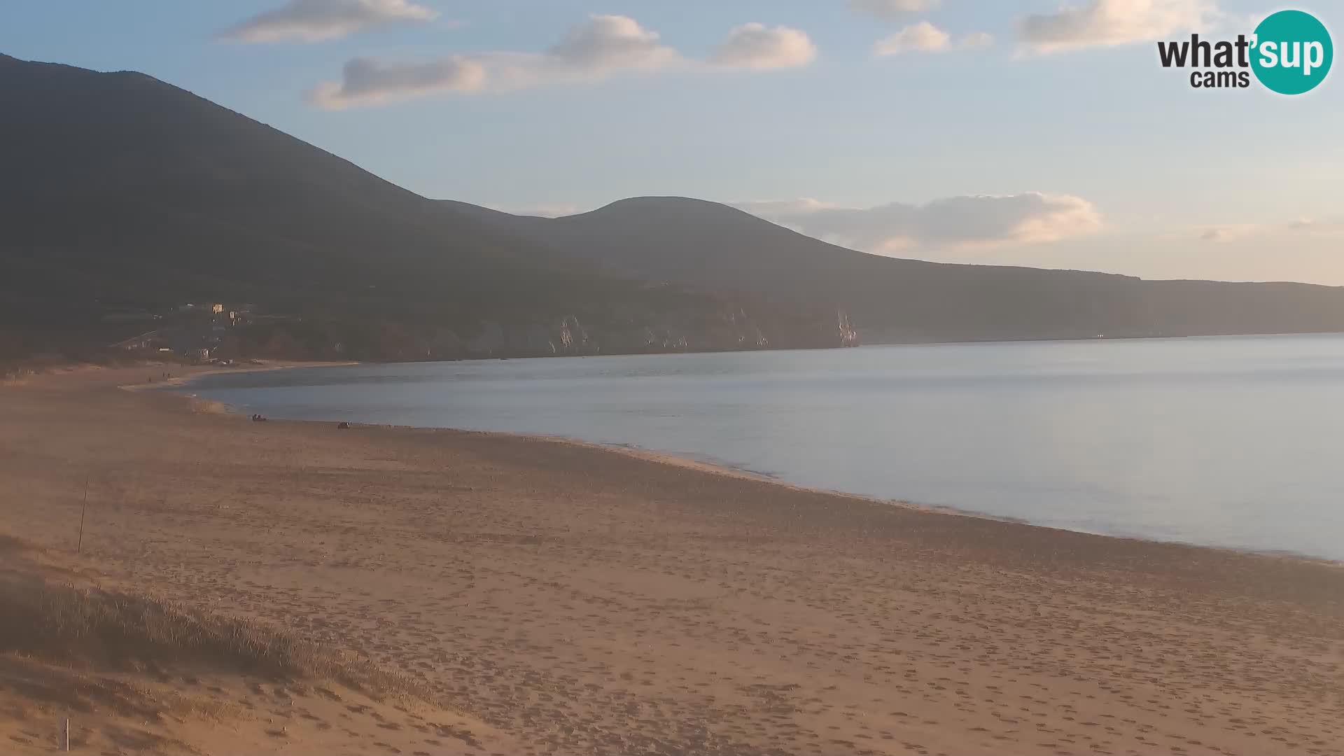 Live webcam plaže San Nicolò u Buggerru, Sardinija – uživajte u valovima i zalascima sunca