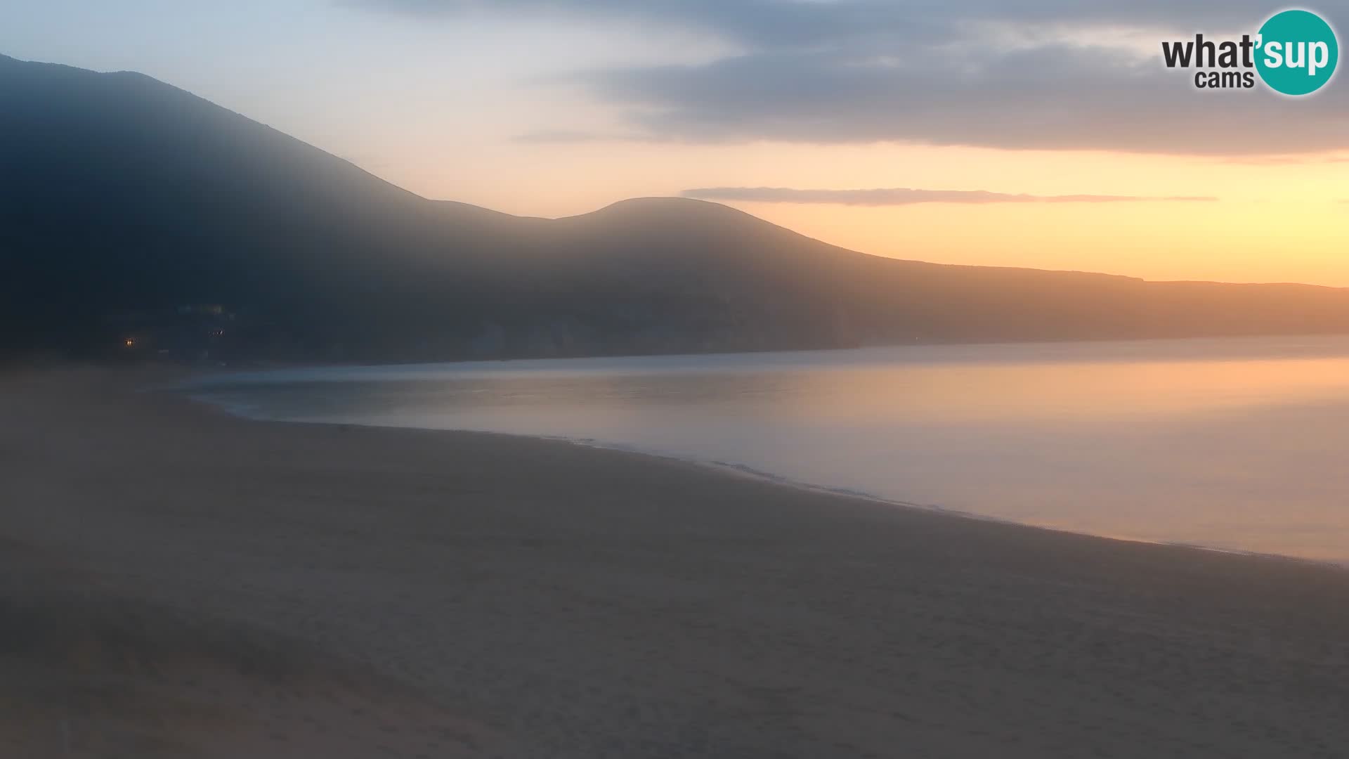 Live webcam plaže San Nicolò u Buggerru, Sardinija – uživajte u valovima i zalascima sunca