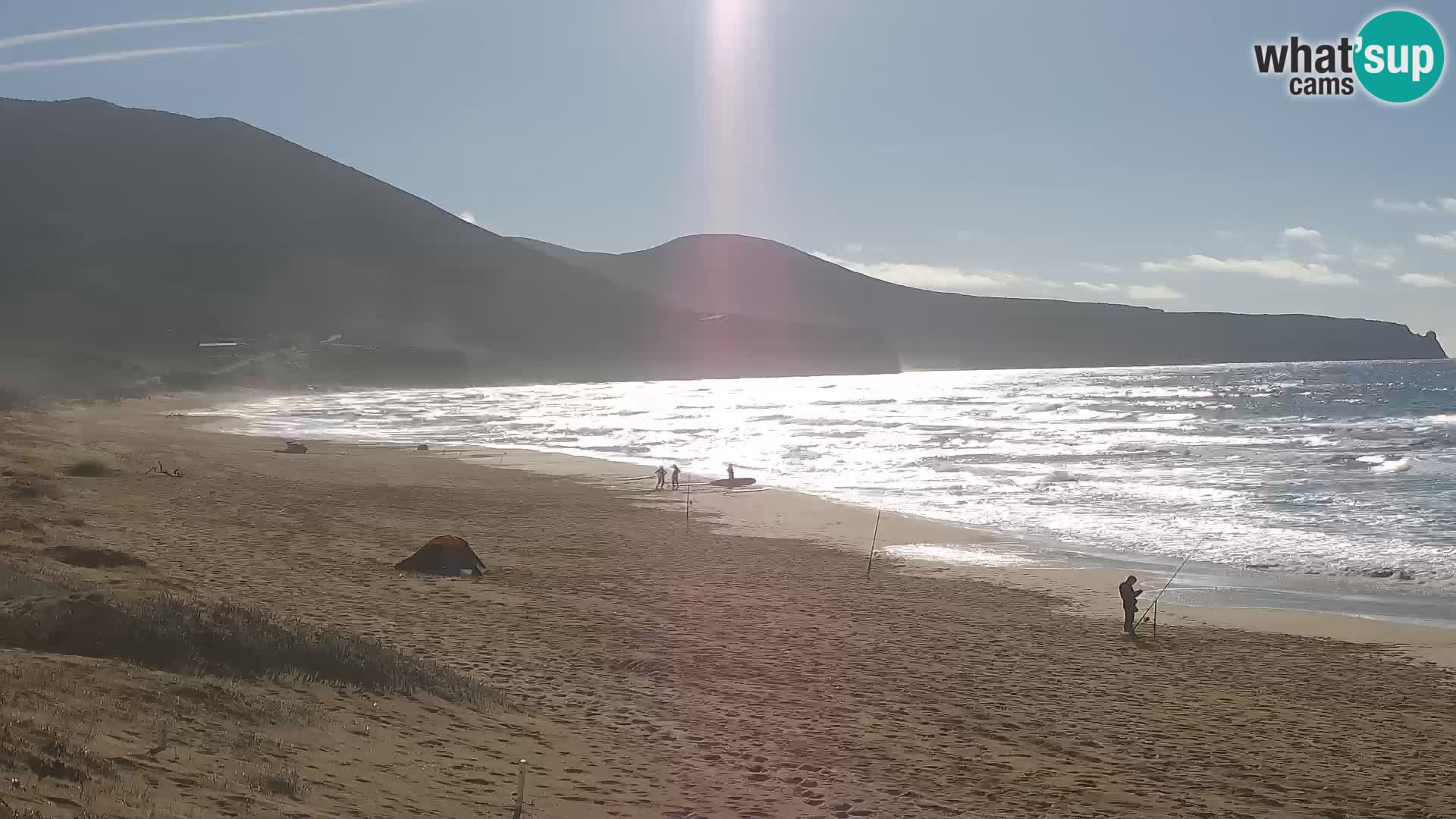 Webcam en direct de la plage de San Nicolò à Buggerru en Sardaigne – Regardez les vagues et le coucher de soleil