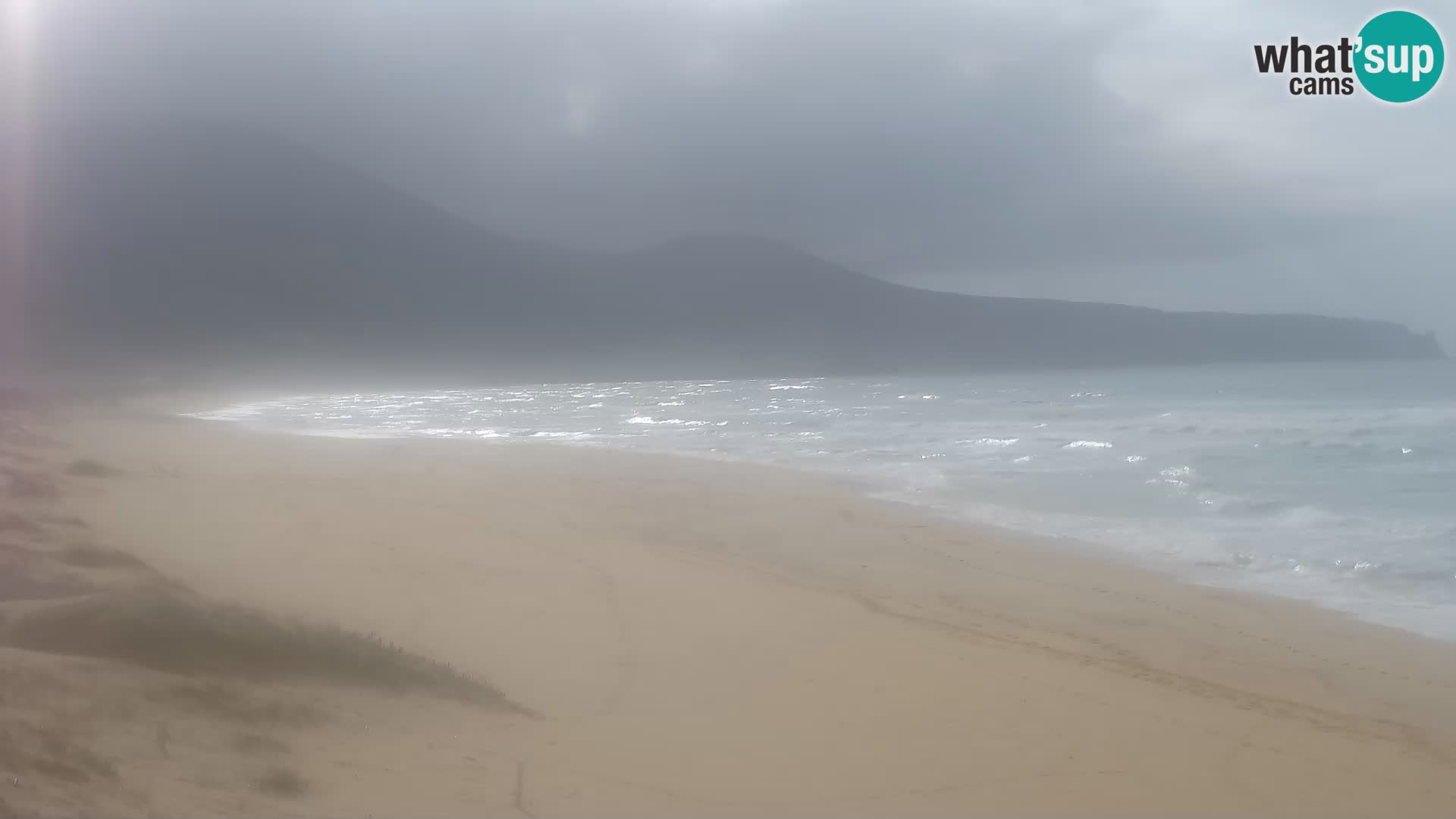 Webcam en vivo de la playa de San Nicolò en Buggerru, Cerdeña – admira las olas y los atardeceres