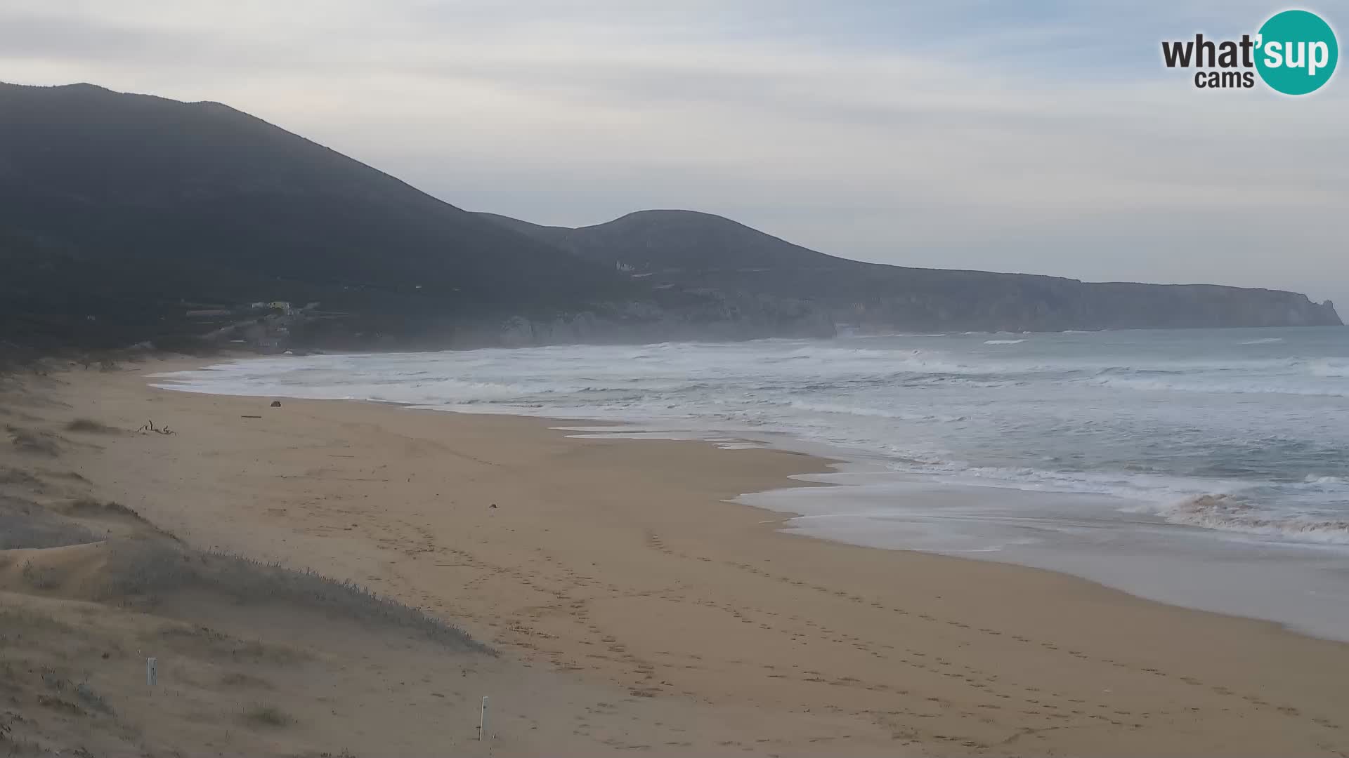 Webcam en direct de la plage de San Nicolò à Buggerru en Sardaigne – Regardez les vagues et le coucher de soleil