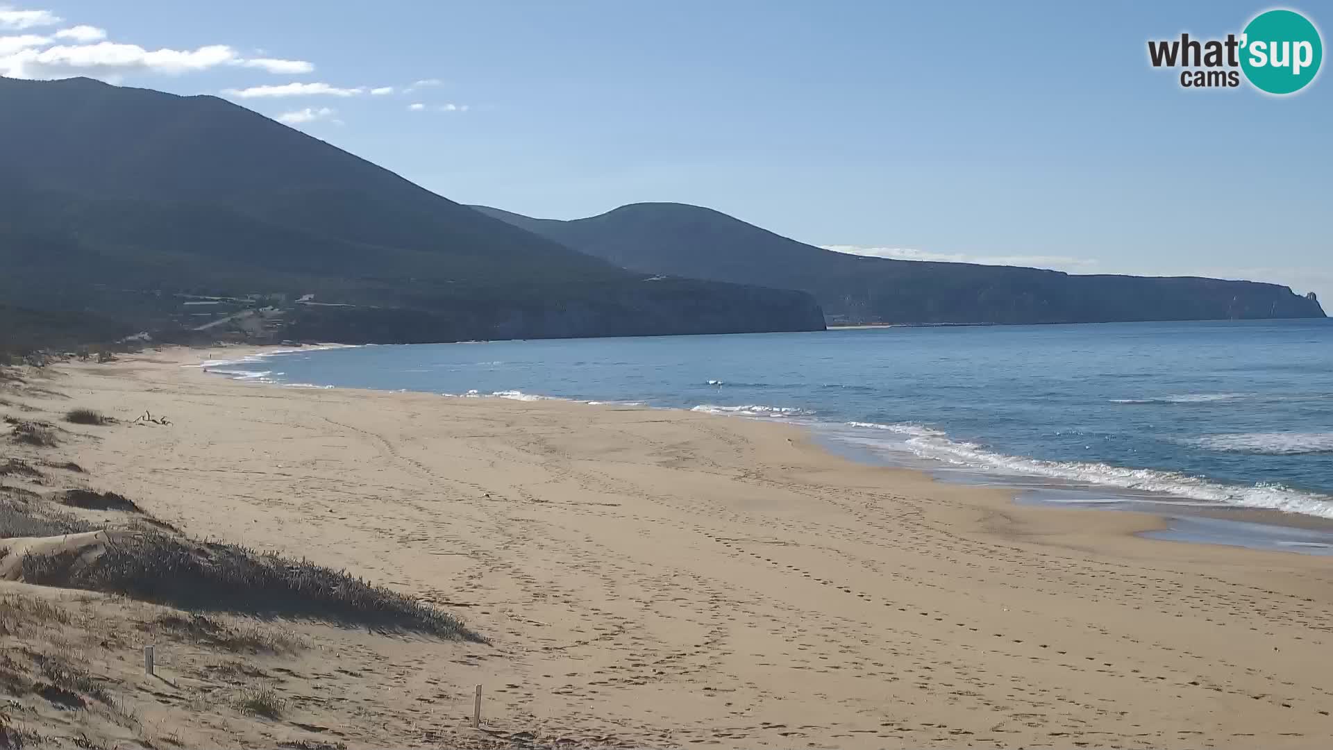 Spletna kamera plaže San Nicolò v Buggerruju, Sardinija – uživajte v valovih in sončnih zahodih