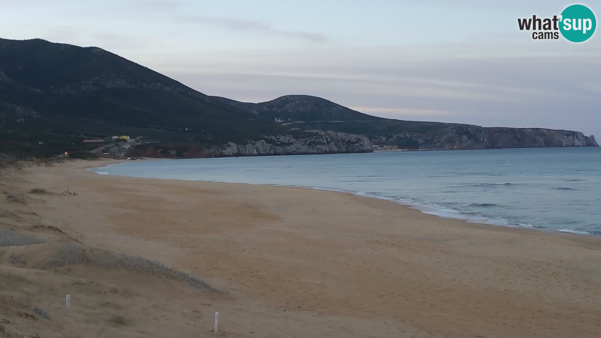 Live-Webcam am Strand von San Nicolò in Buggerru, Sardinien – Beobachten Sie die Wellen und den Sonnenuntergang