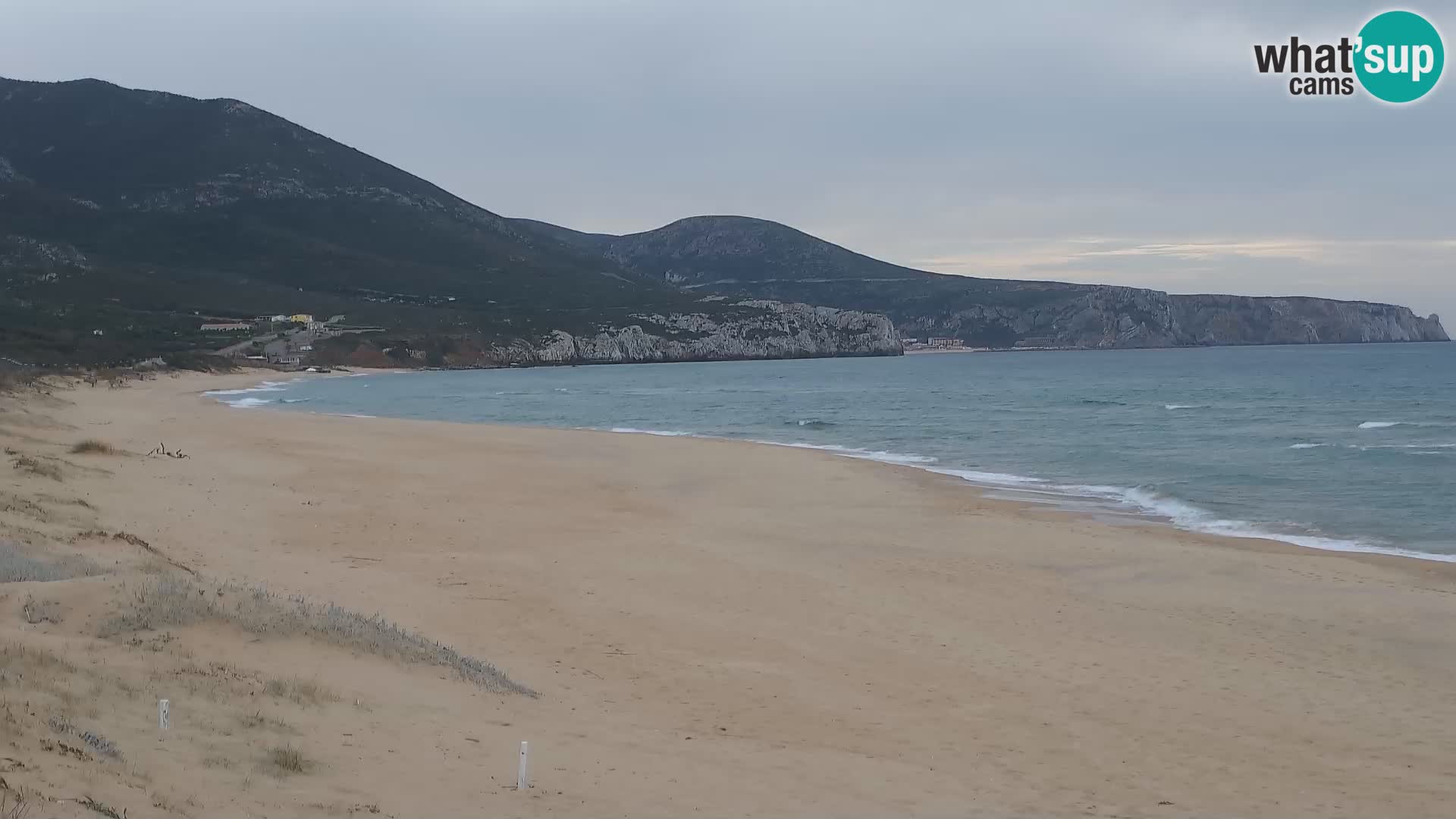 Live-Webcam am Strand von San Nicolò in Buggerru, Sardinien – Beobachten Sie die Wellen und den Sonnenuntergang