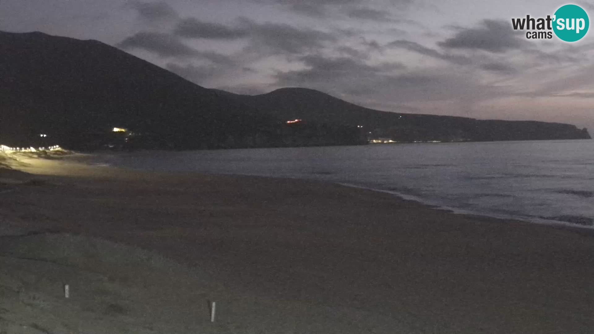 Webcam en vivo de la playa de San Nicolò en Buggerru, Cerdeña – admira las olas y los atardeceres