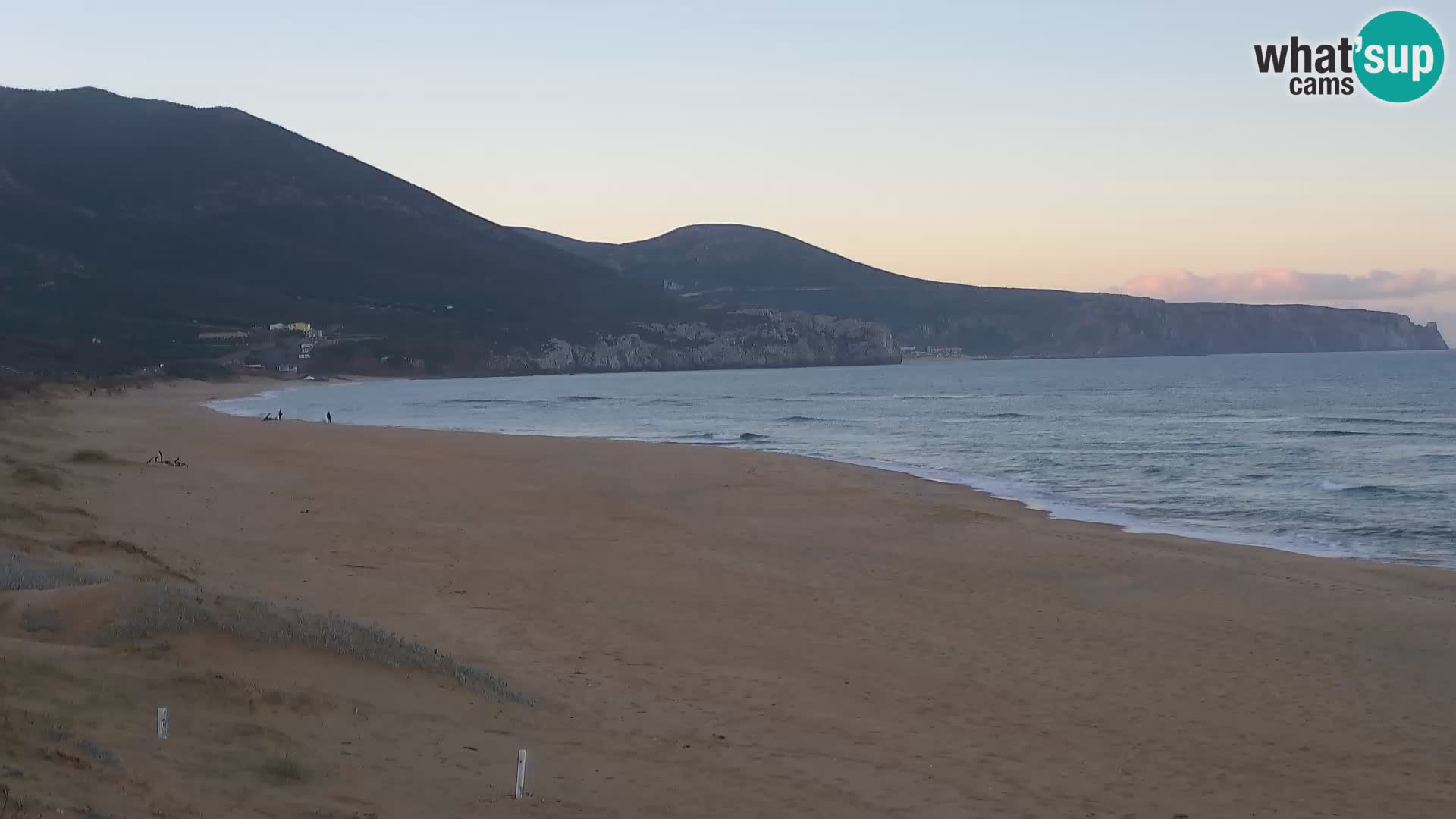 Live-Webcam am Strand von San Nicolò in Buggerru, Sardinien – Beobachten Sie die Wellen und den Sonnenuntergang