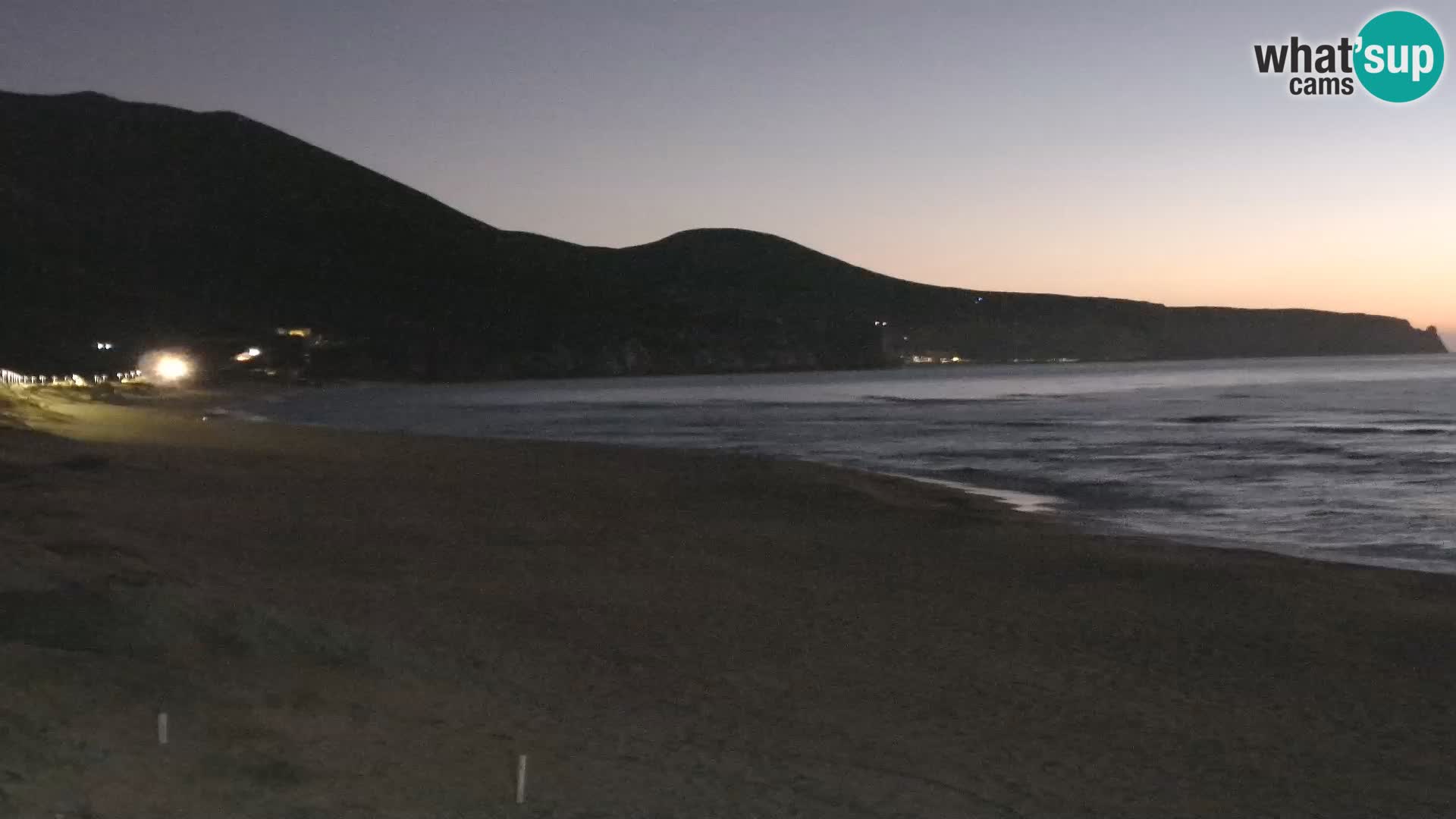 Webcam en vivo de la playa de San Nicolò en Buggerru, Cerdeña – admira las olas y los atardeceres