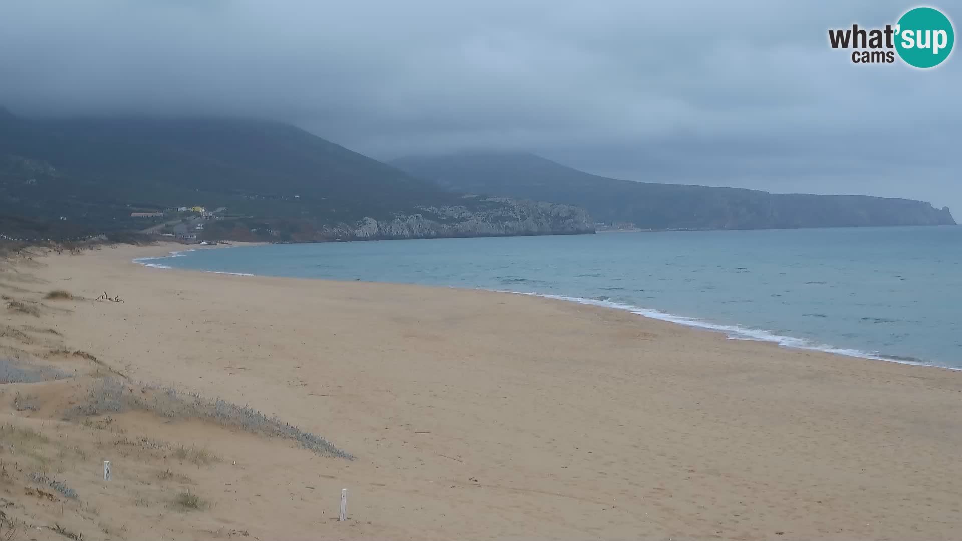 Webcam en vivo de la playa de San Nicolò en Buggerru, Cerdeña – admira las olas y los atardeceres