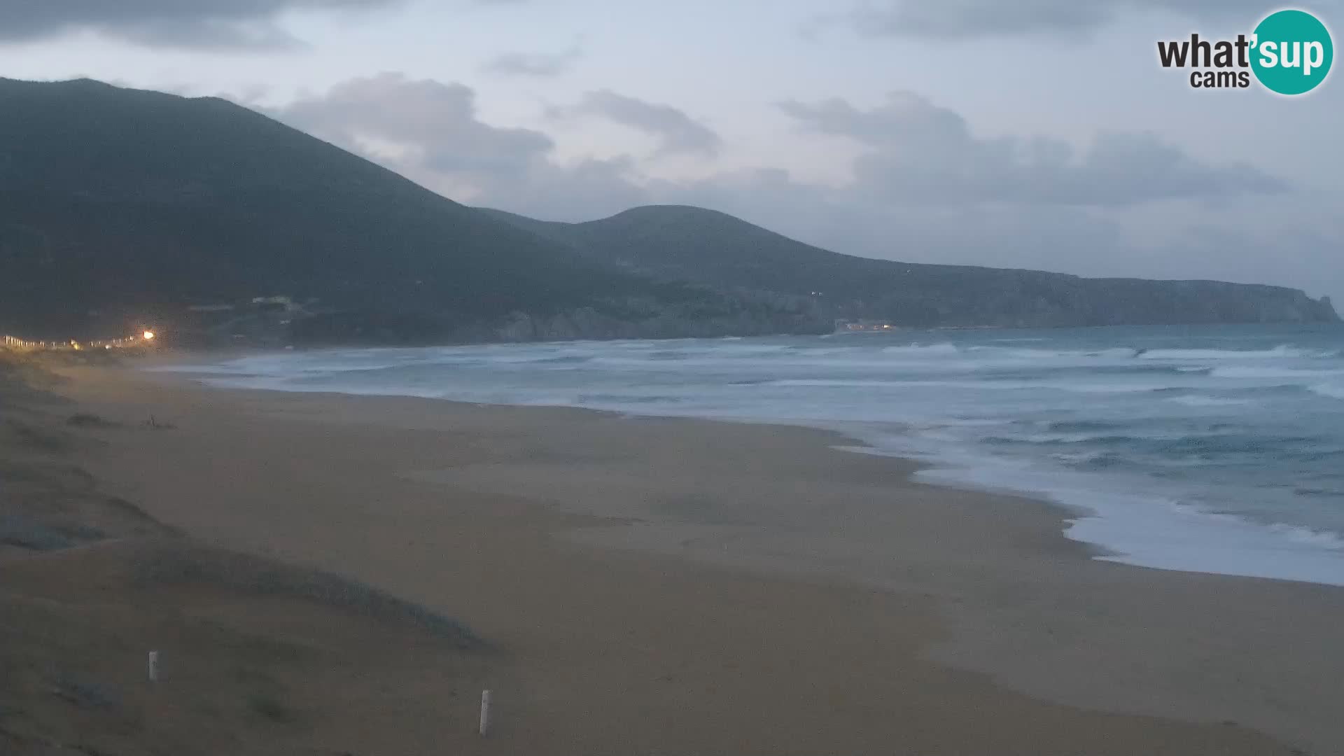 Webcam en direct de la plage de San Nicolò à Buggerru en Sardaigne – Regardez les vagues et le coucher de soleil