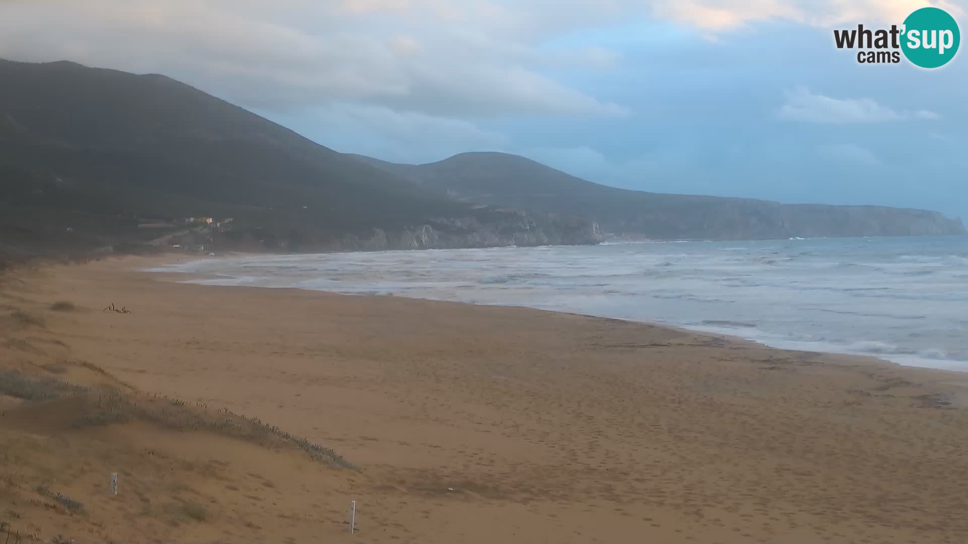 Live-Webcam am Strand von San Nicolò in Buggerru, Sardinien – Beobachten Sie die Wellen und den Sonnenuntergang