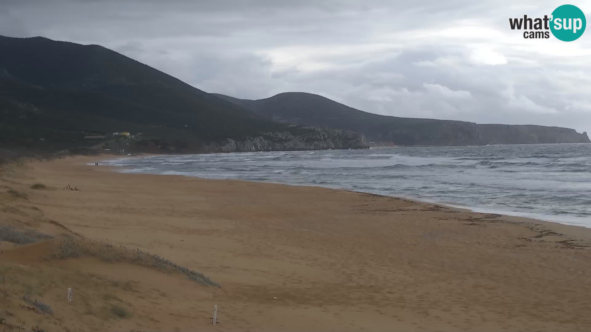 Spletna kamera plaže San Nicolò v Buggerruju, Sardinija – uživajte v valovih in sončnih zahodih