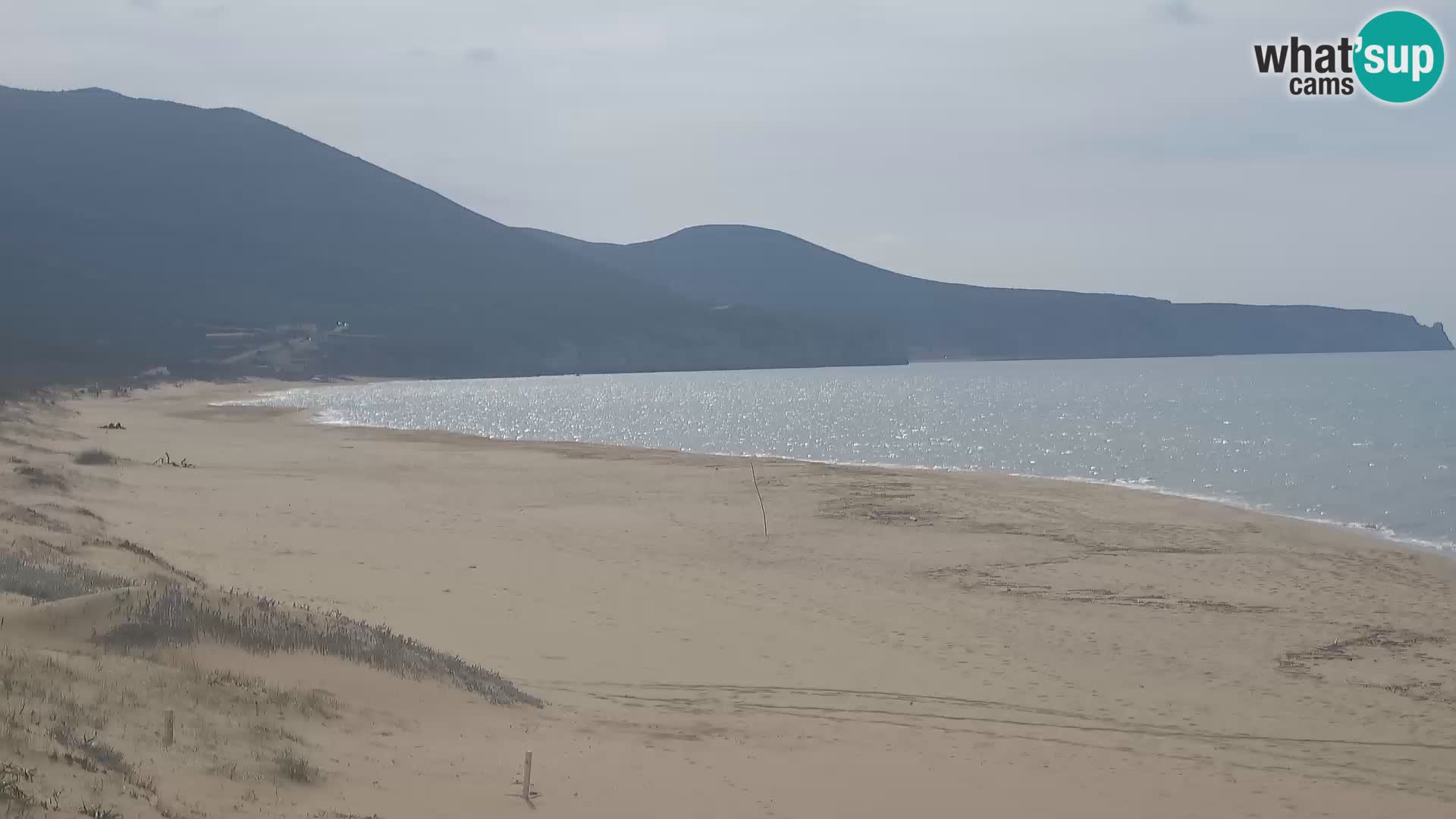 Webcam en vivo de la playa de San Nicolò en Buggerru, Cerdeña – admira las olas y los atardeceres