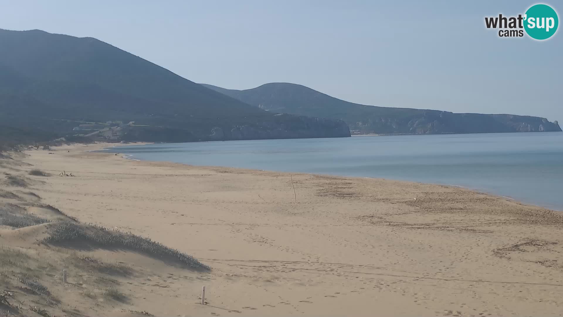 Webcam en vivo de la playa de San Nicolò en Buggerru, Cerdeña – admira las olas y los atardeceres