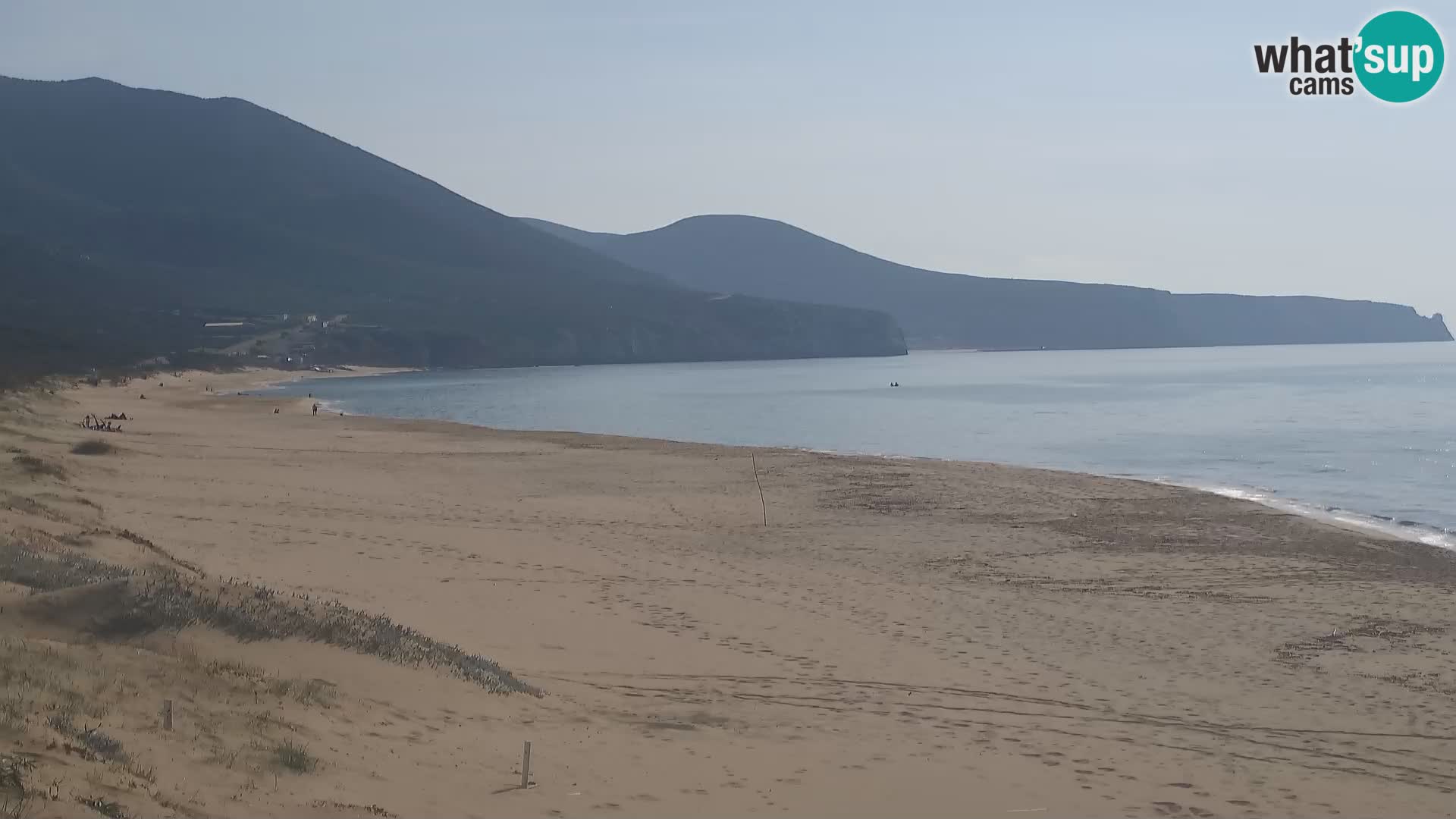 Spletna kamera plaže San Nicolò v Buggerruju, Sardinija – uživajte v valovih in sončnih zahodih