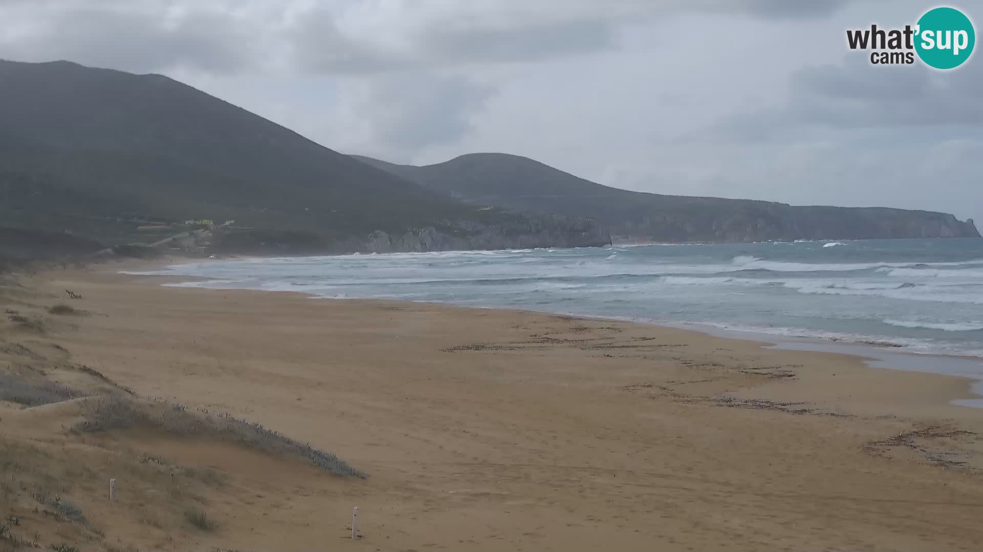 Webcam en vivo de la playa de San Nicolò en Buggerru, Cerdeña – admira las olas y los atardeceres