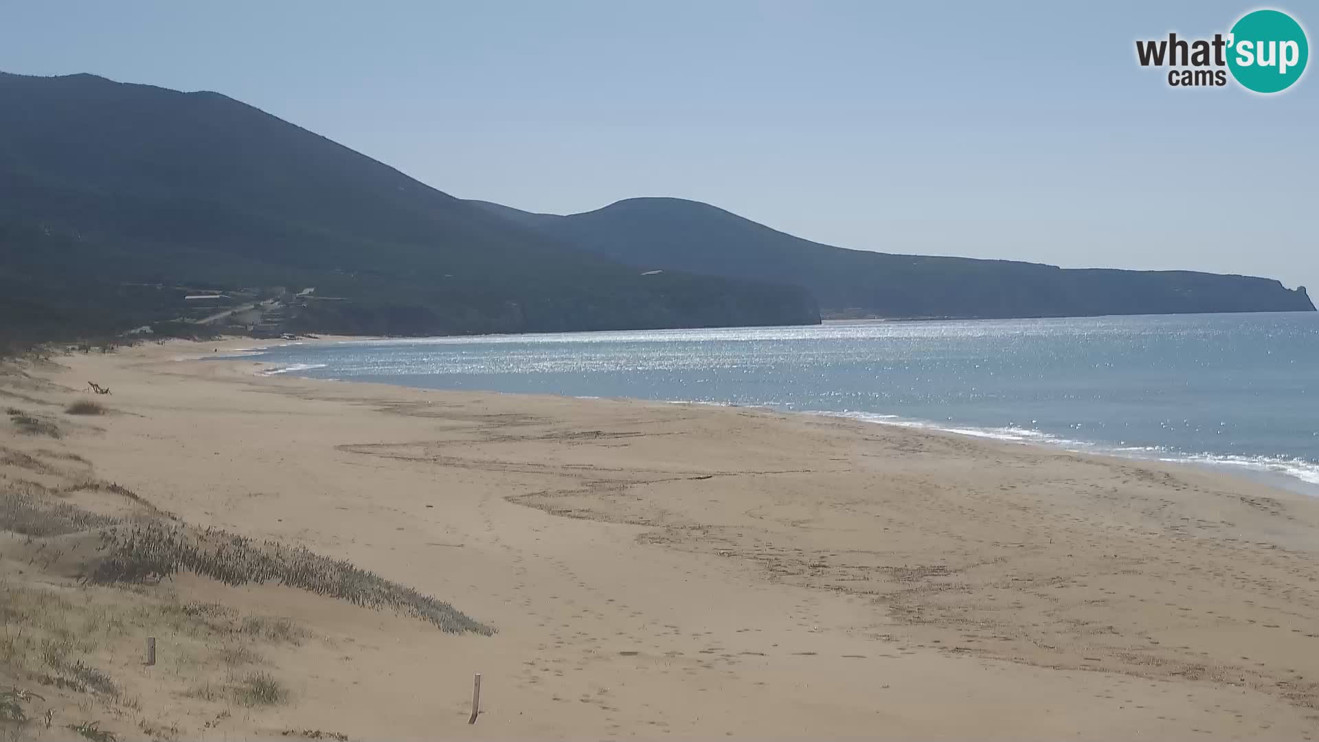 Webcam en vivo de la playa de San Nicolò en Buggerru, Cerdeña – admira las olas y los atardeceres