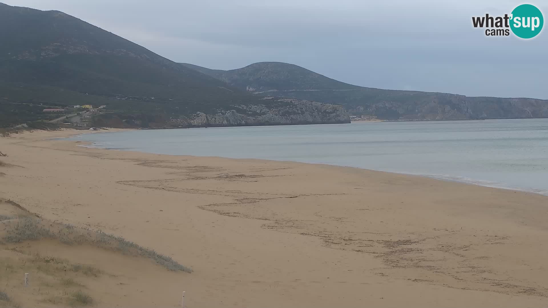 Spletna kamera plaže San Nicolò v Buggerruju, Sardinija – uživajte v valovih in sončnih zahodih