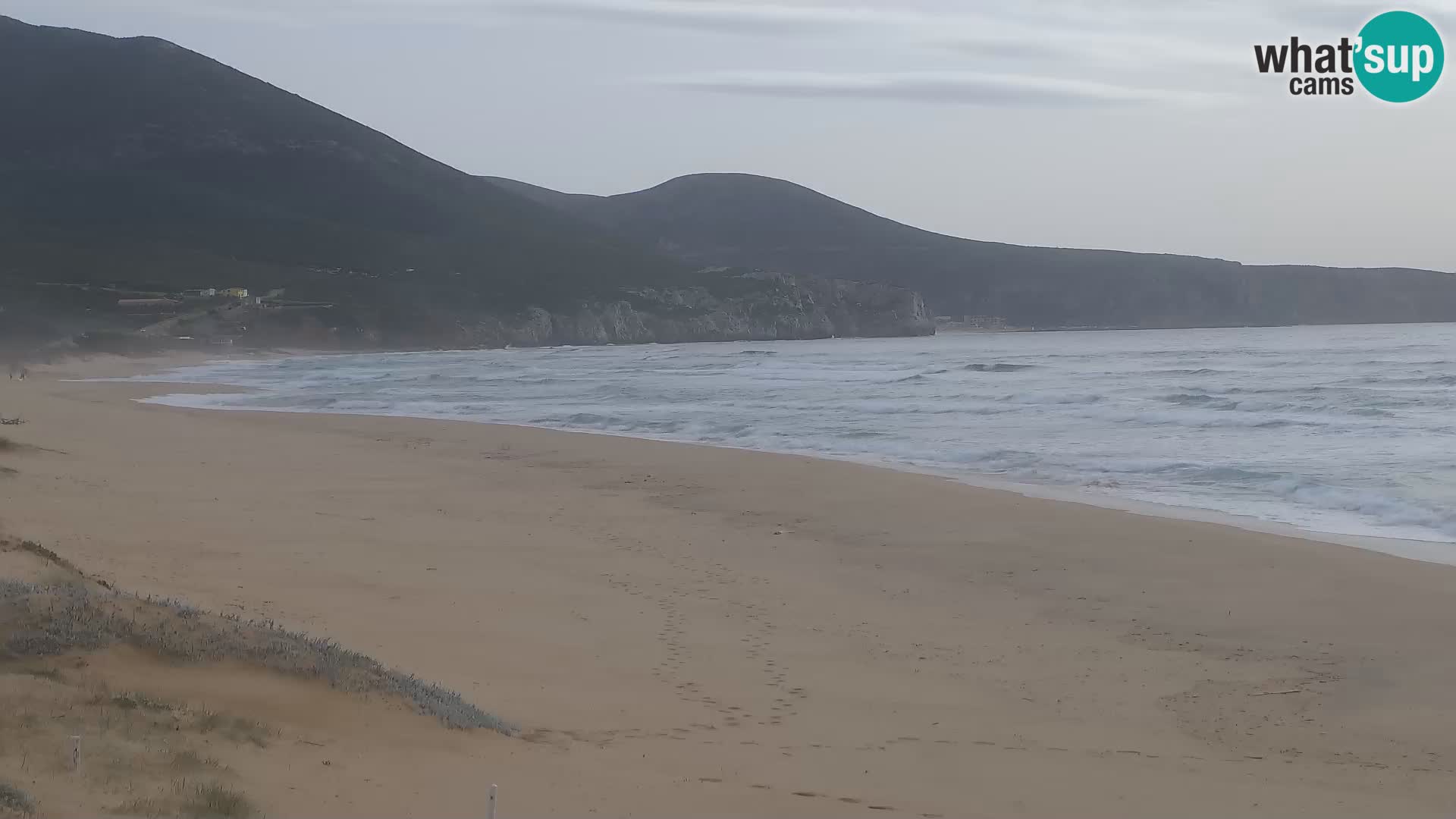 Webcam en vivo de la playa de San Nicolò en Buggerru, Cerdeña – admira las olas y los atardeceres