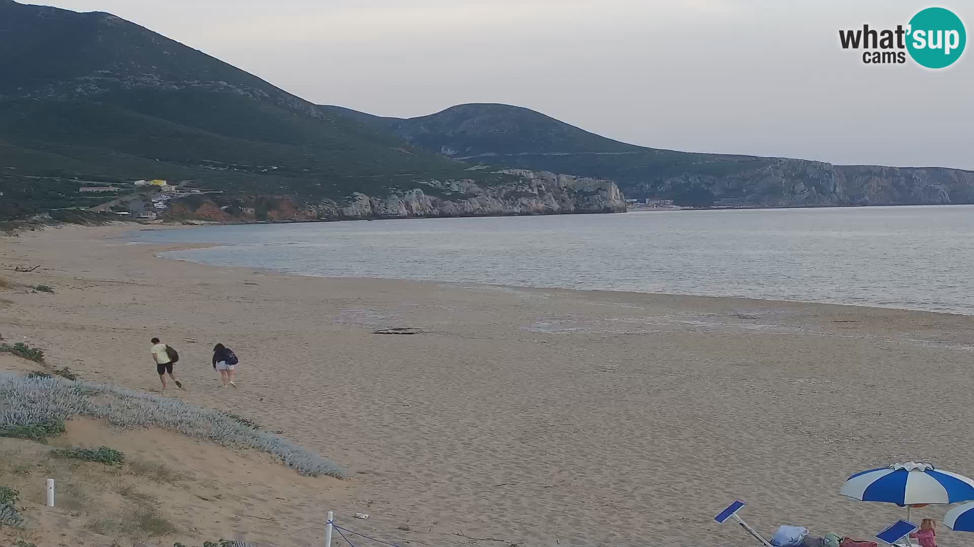 Webcam en vivo de la playa de San Nicolò en Buggerru, Cerdeña – admira las olas y los atardeceres