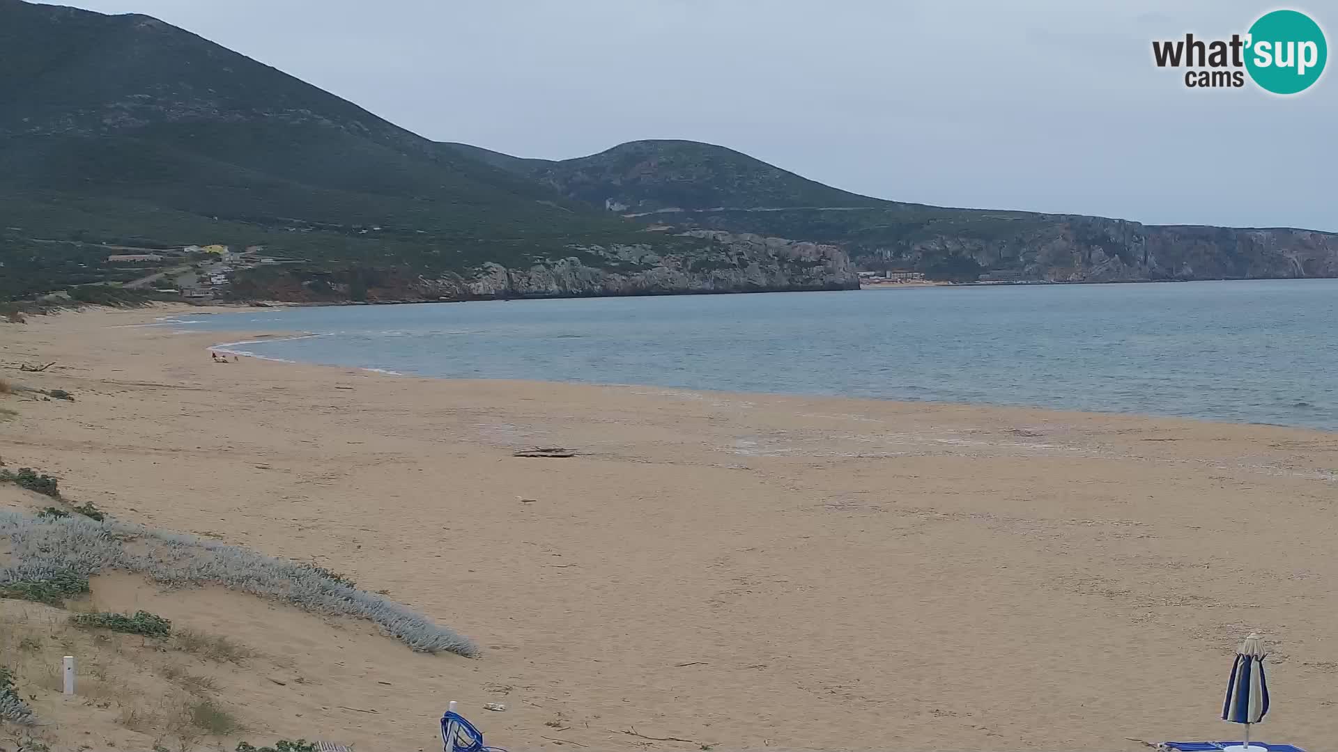 Webcam en vivo de la playa de San Nicolò en Buggerru, Cerdeña – admira las olas y los atardeceres