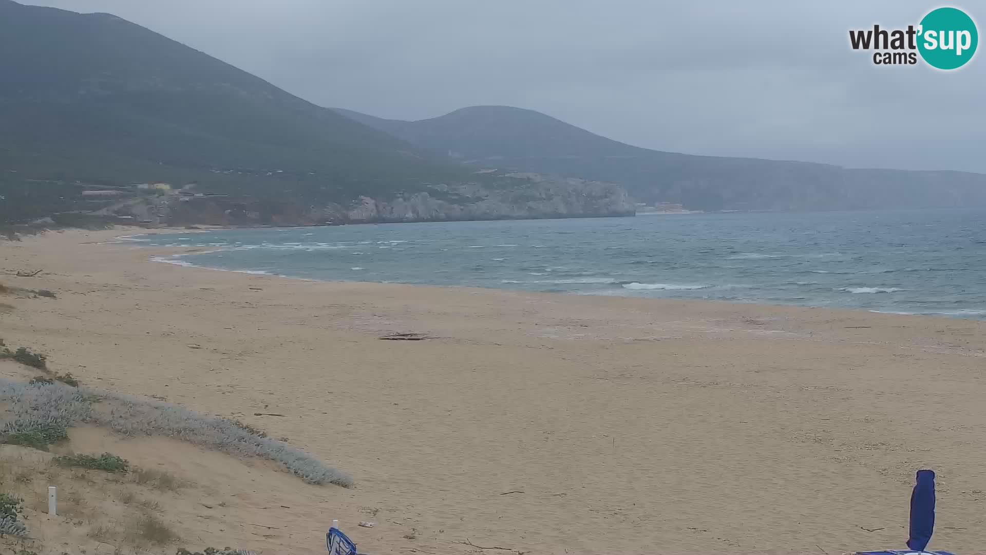 Webcam en vivo de la playa de San Nicolò en Buggerru, Cerdeña – admira las olas y los atardeceres