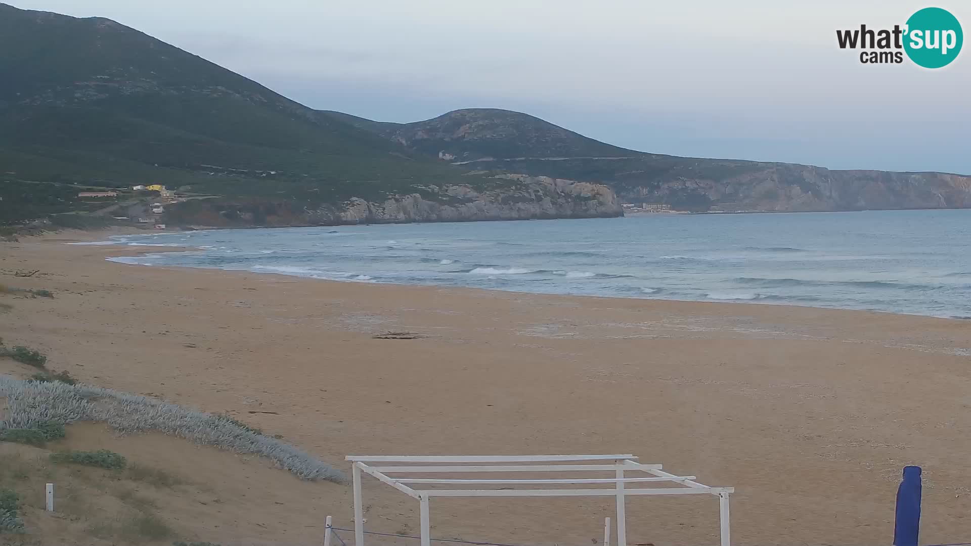 Live webcam plaže San Nicolò u Buggerru, Sardinija – uživajte u valovima i zalascima sunca