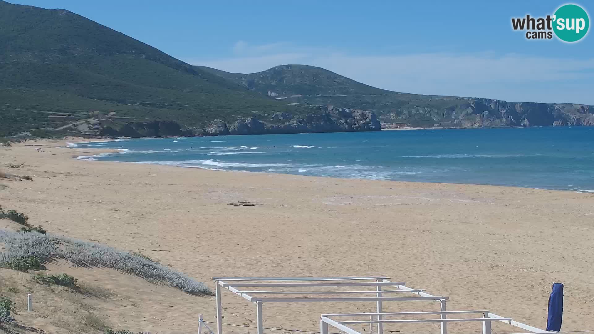 Webcam en vivo de la playa de San Nicolò en Buggerru, Cerdeña – admira las olas y los atardeceres