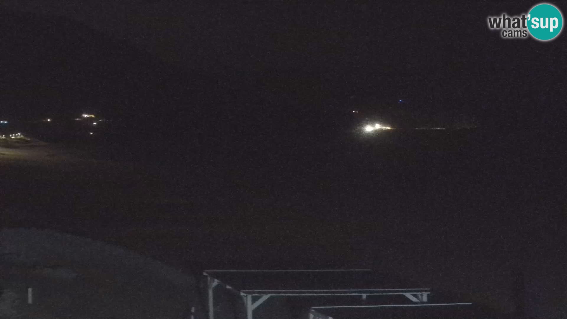 Spletna kamera plaže San Nicolò v Buggerruju, Sardinija – uživajte v valovih in sončnih zahodih