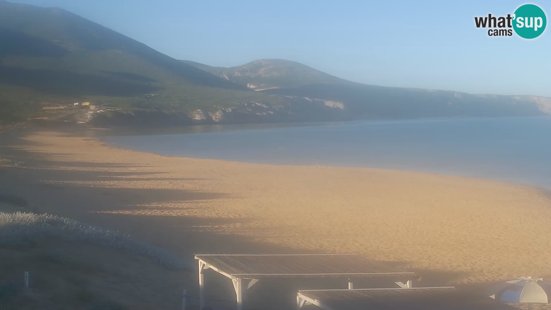Live-Webcam am Strand von San Nicolò in Buggerru, Sardinien – Beobachten Sie die Wellen und den Sonnenuntergang