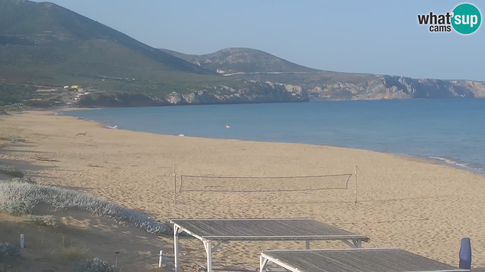 Spletna kamera plaže San Nicolò v Buggerruju, Sardinija – uživajte v valovih in sončnih zahodih