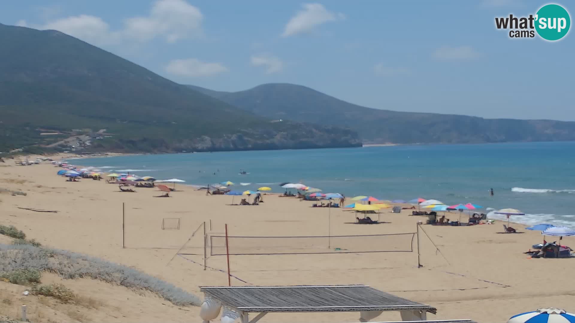 Webcam en vivo de la playa de San Nicolò en Buggerru, Cerdeña – admira las olas y los atardeceres