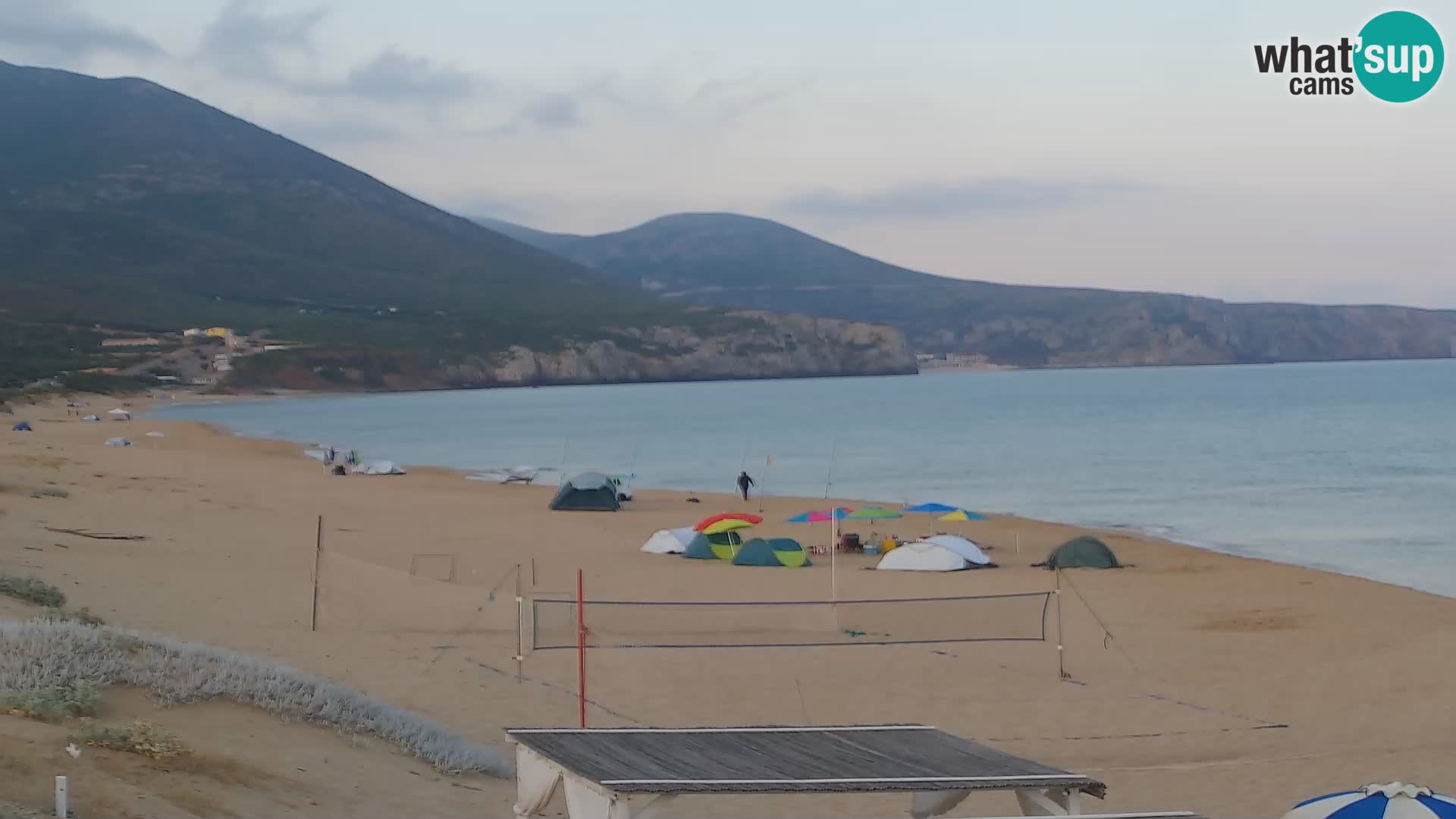 Webcam en direct de la plage de San Nicolò à Buggerru en Sardaigne – Regardez les vagues et le coucher de soleil