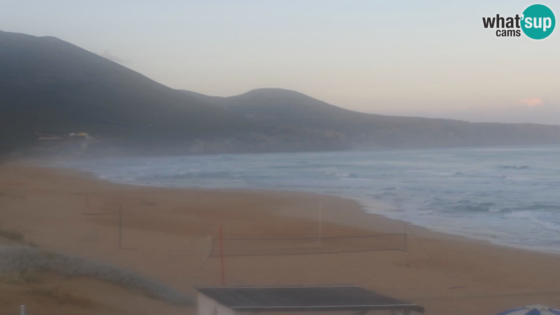 Live-Webcam am Strand von San Nicolò in Buggerru, Sardinien – Beobachten Sie die Wellen und den Sonnenuntergang